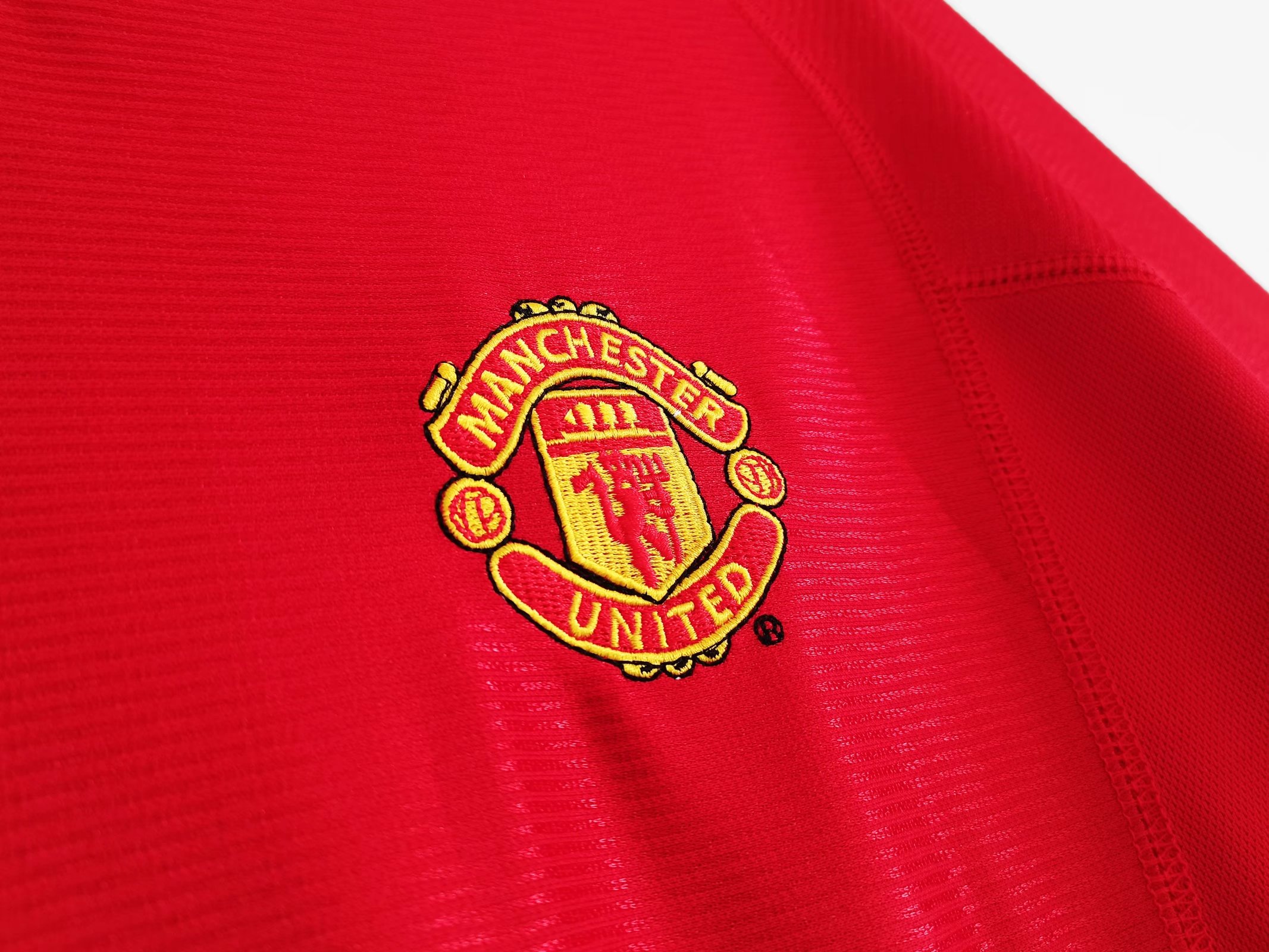 Manchester United 2000/01 Home Retro Jersey (Fan Version) - Image 3
