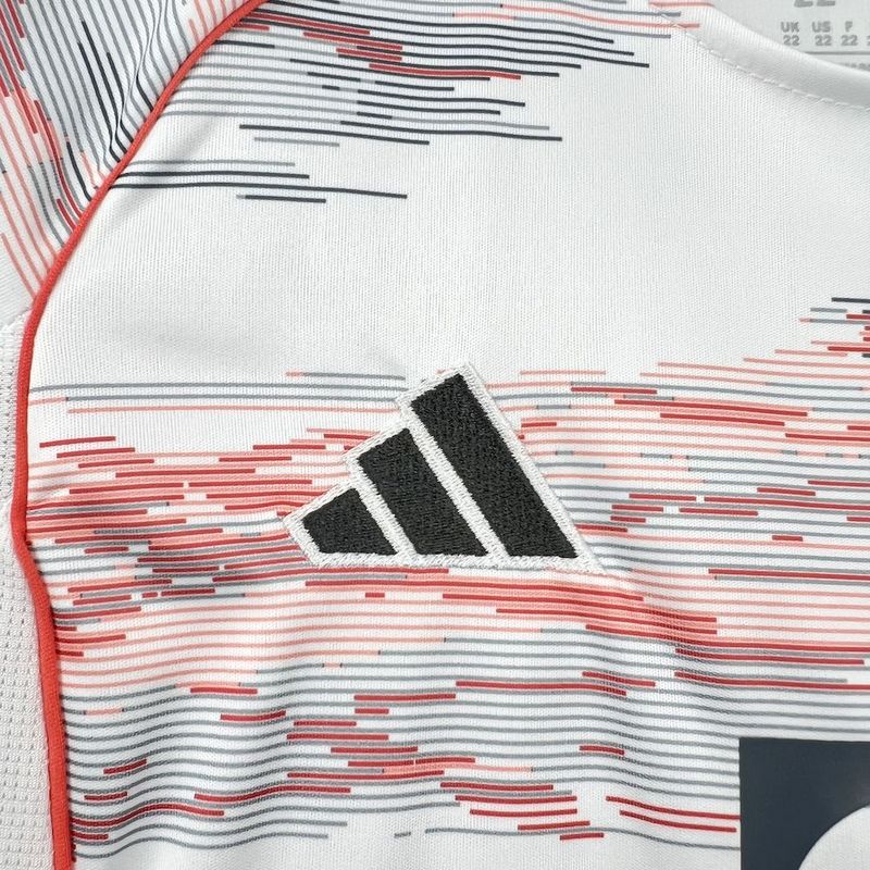 Bayern Munich 2025/26 Away Kids Kit - Image 2