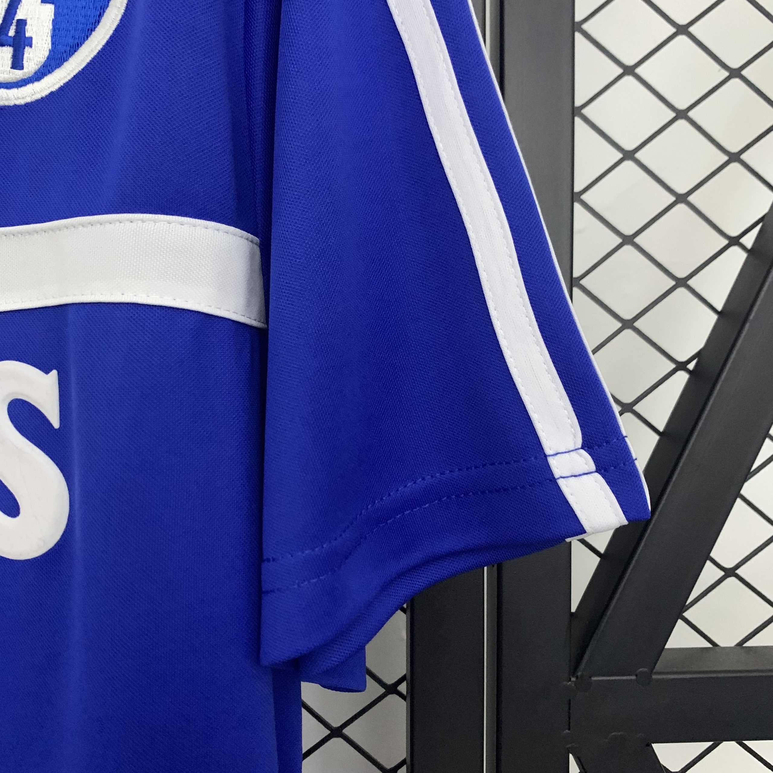 2001/02 Schalke 04 Home Retro Jersey Fan Version - Image 5