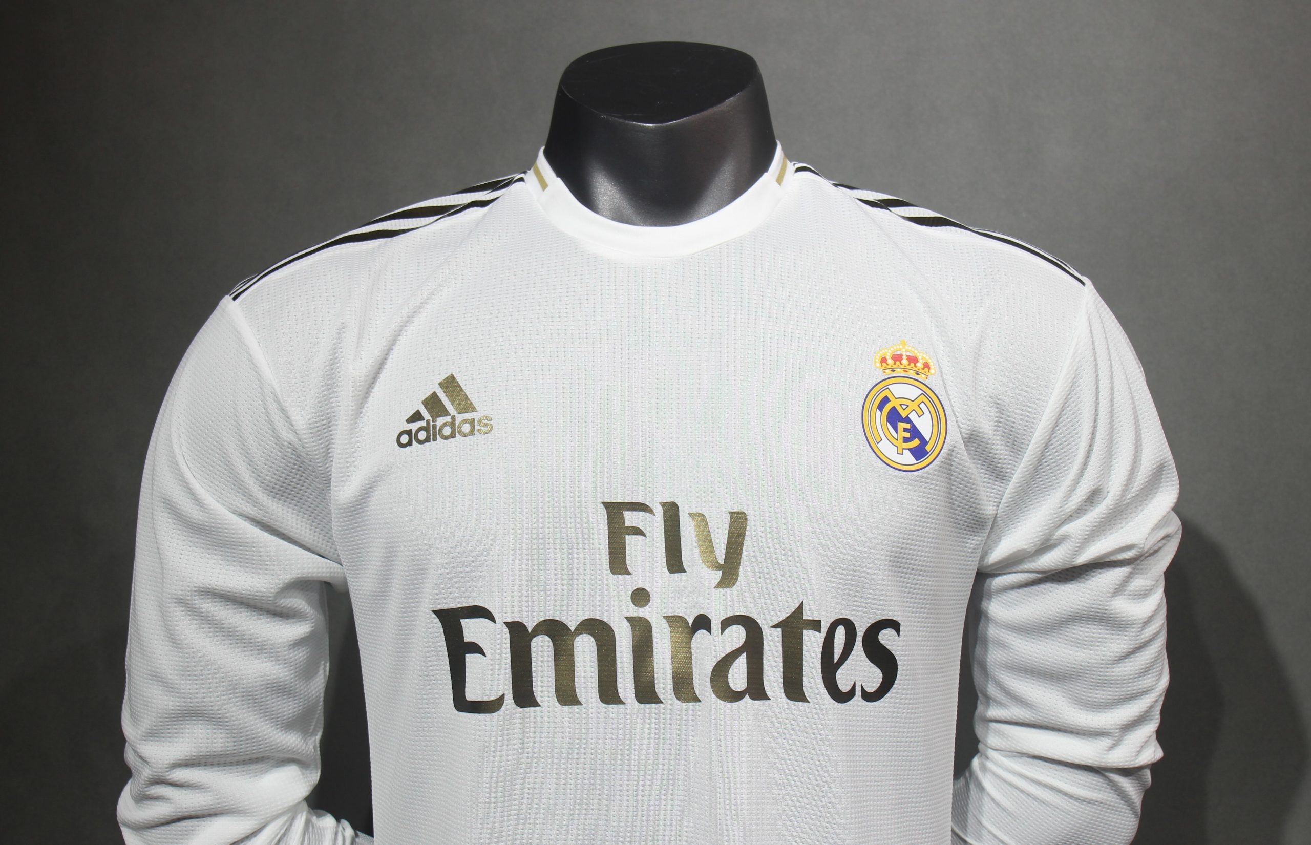 Real Madrid 2019/20 Home Retro Jersey (Player Version, Long Sleeve) - Image 5