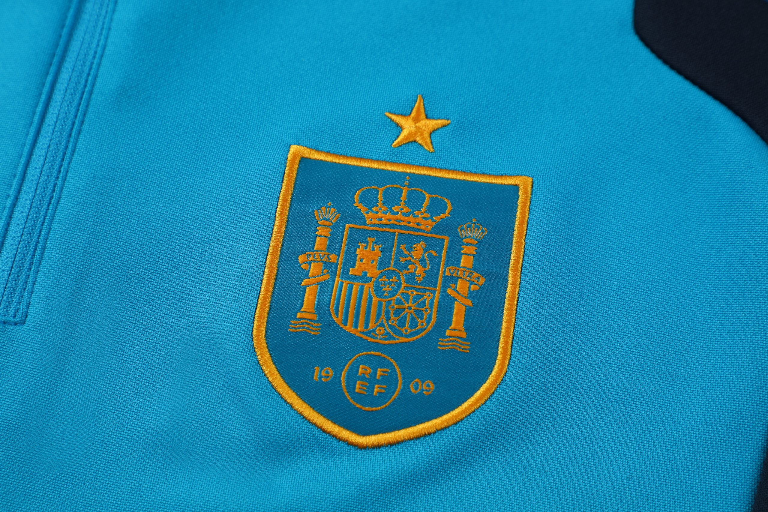 Spain 2026 Training Set (Long Sleeve) - Image 5