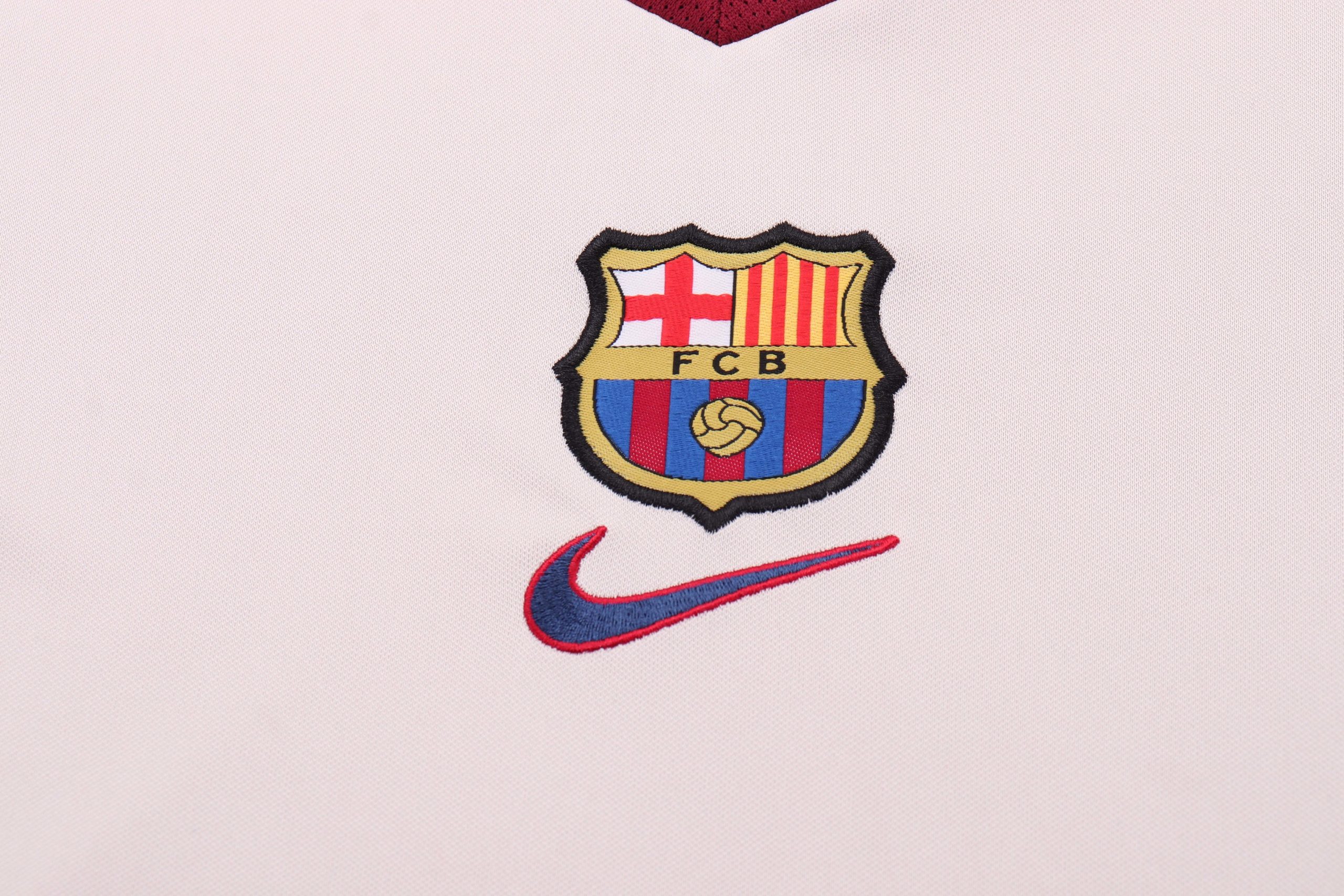 Barcelona 1998/99 Away Kids Kit - Image 4