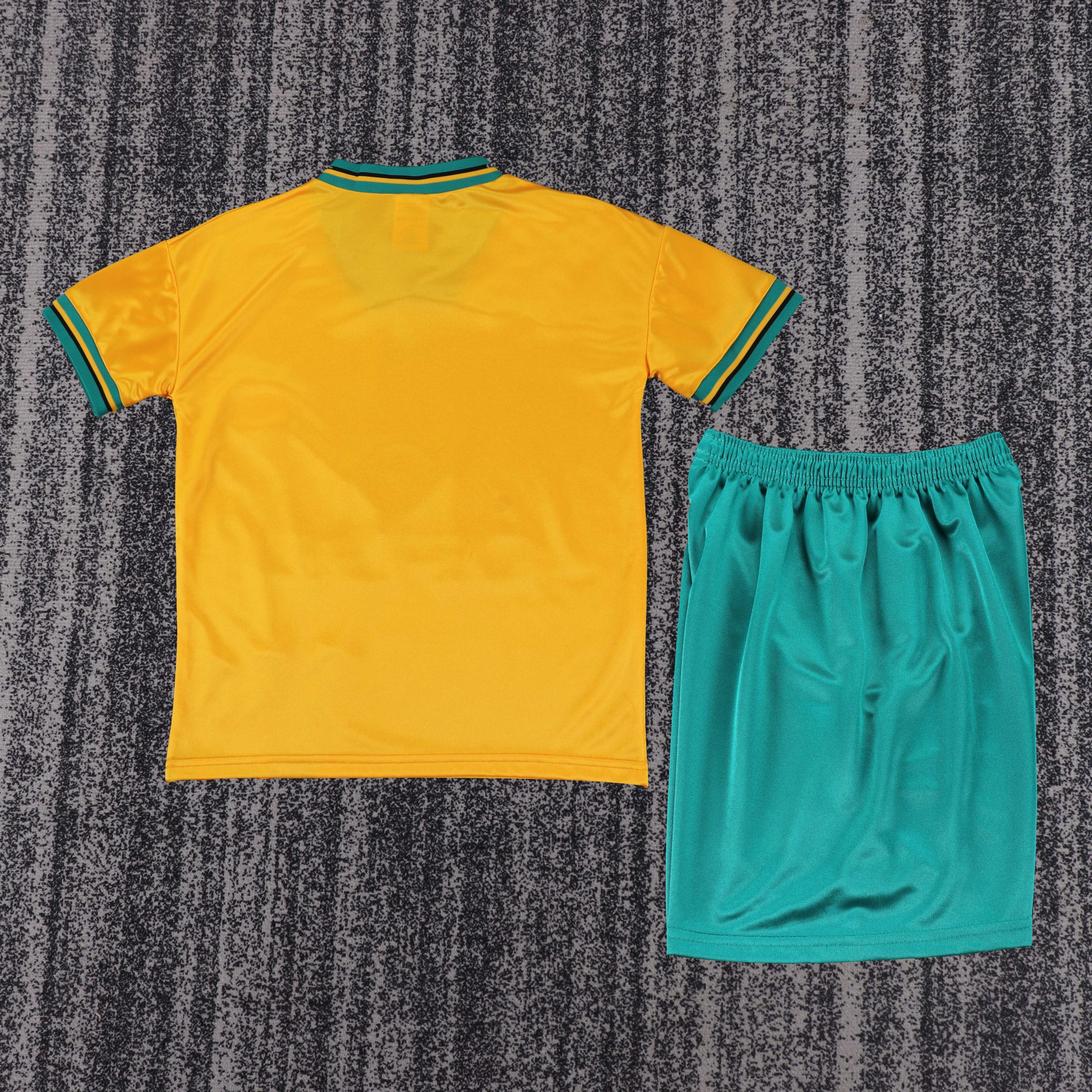 Bayern Munich 1993/95 Away Kids Kit - Image 2