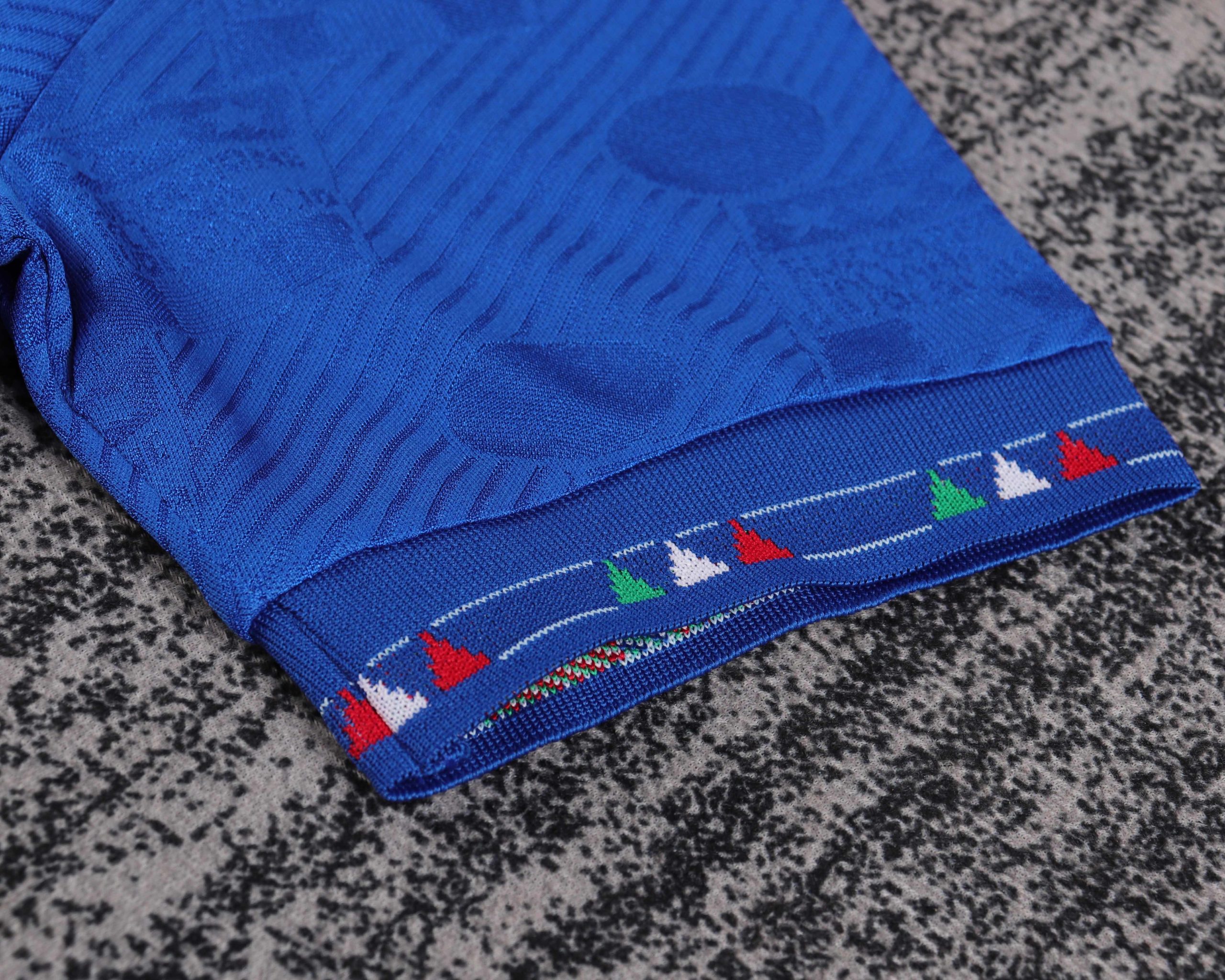 Italy 1994 World Cup Home Kids Kit - Image 5