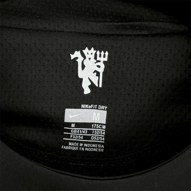 Manchester United 2007/08 Third Retro Jersey (Fan Version) - Image 5