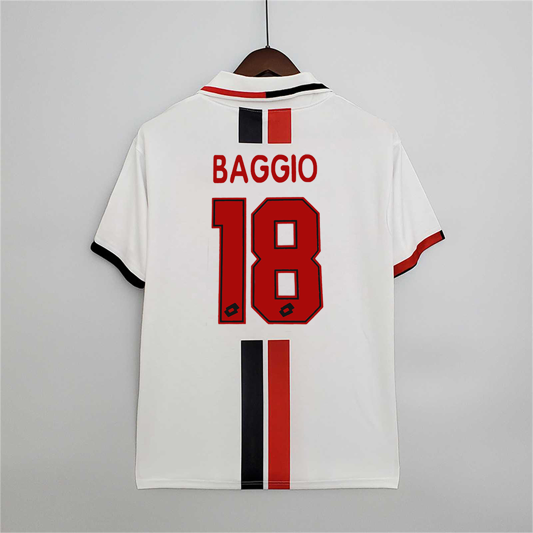 AC Milan 1996/97 Away Retro Jersey - Image 3