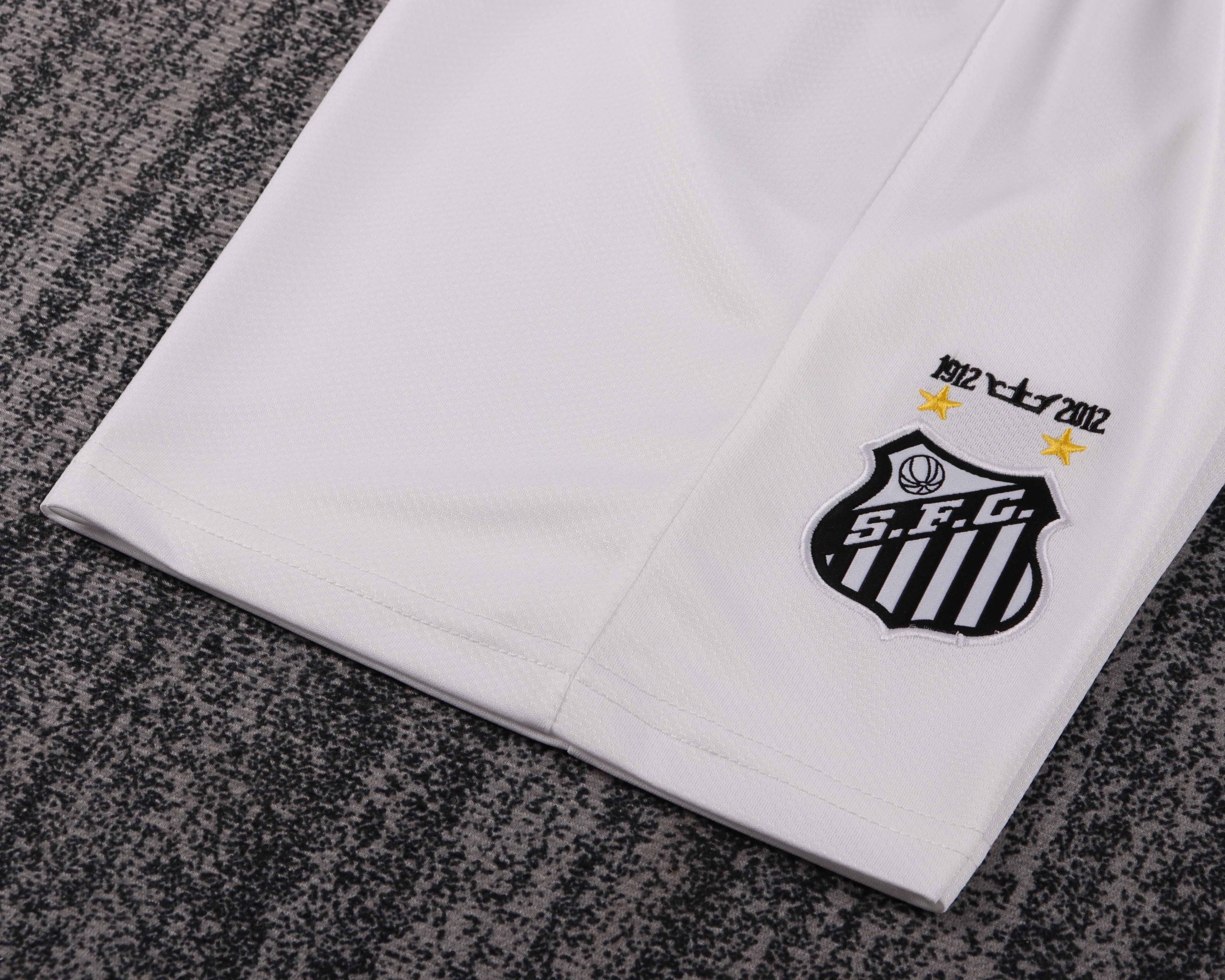 Santos FC 2012/13 Home Kids Kit - Image 5