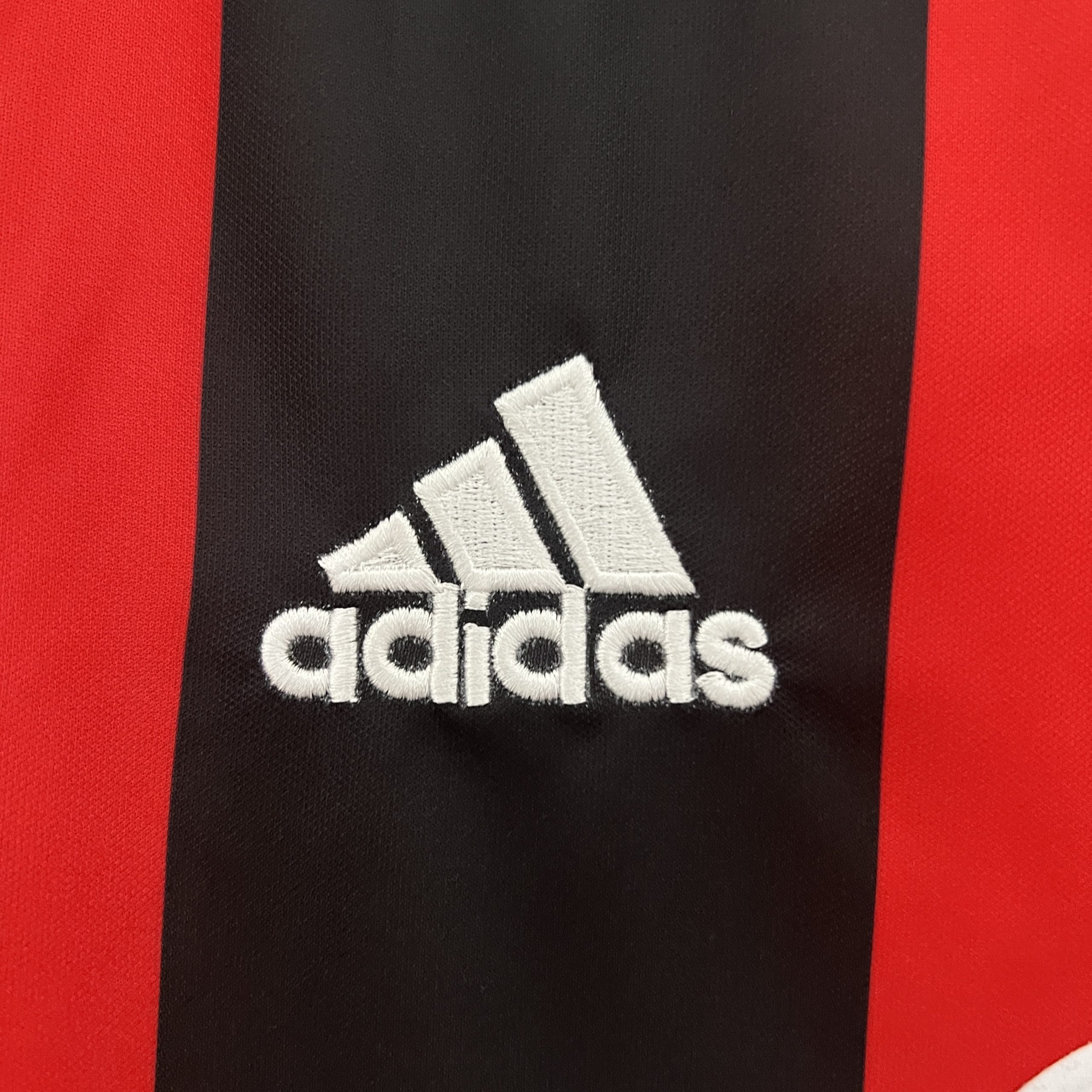 AC Milan 2001/02 Home Retro Jersey - Image 2