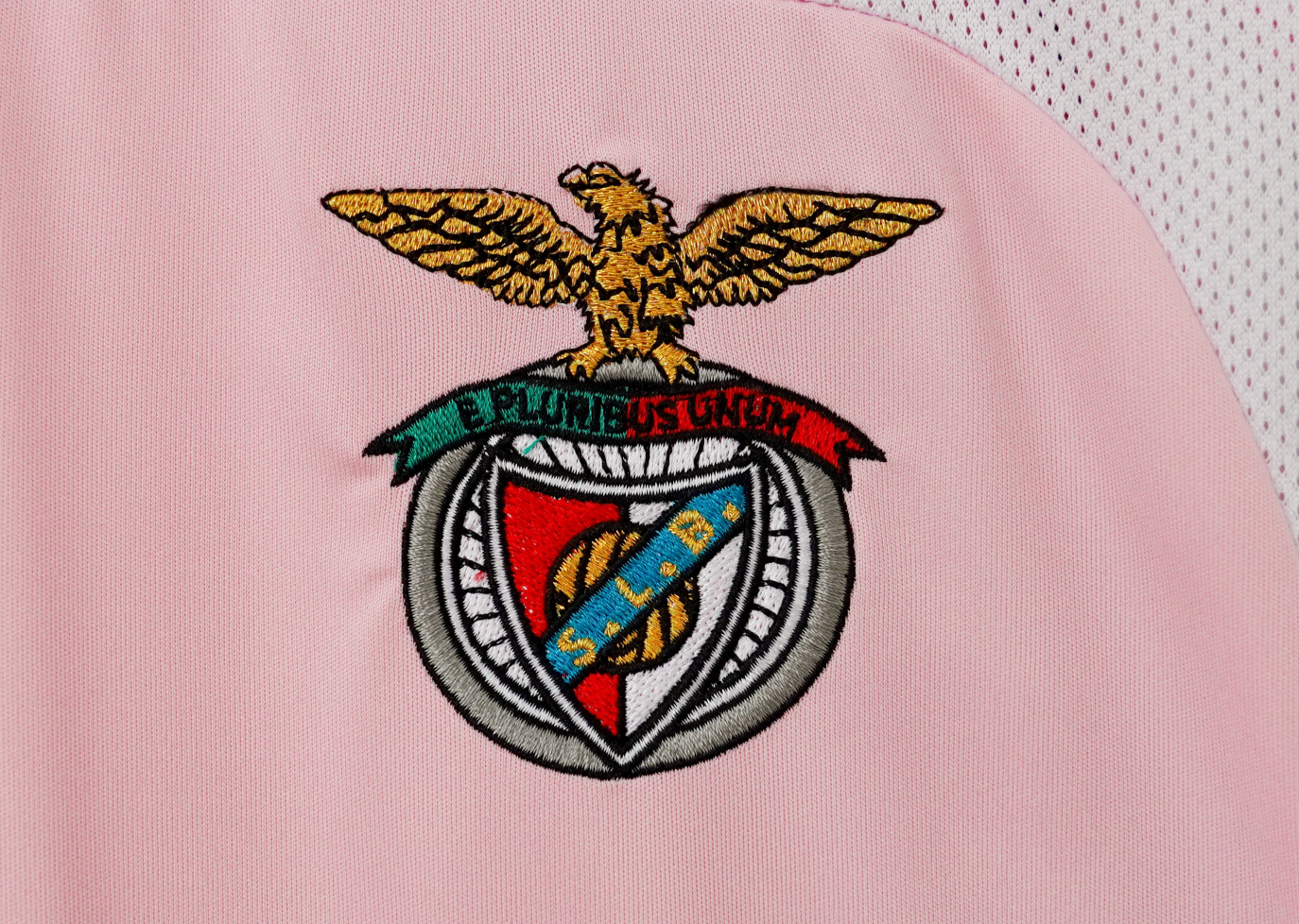 SL Benfica 2007/08 Away Retro Jersey - Image 4