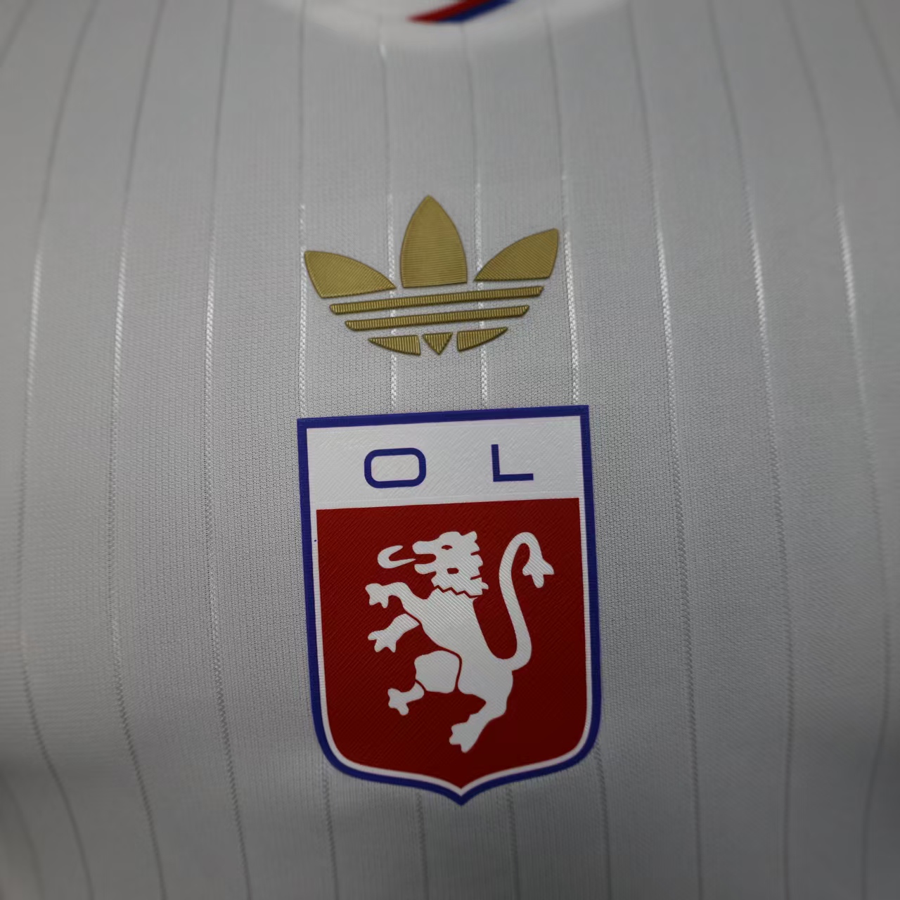 2025/26 Olympique Lyonnais Anniversary Jersey Player Version - Image 3