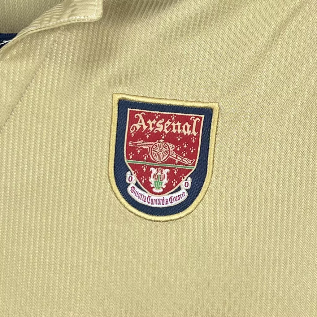 Arsenal 2001/02 Away Retro Jersey (Long Sleeve) - Image 2