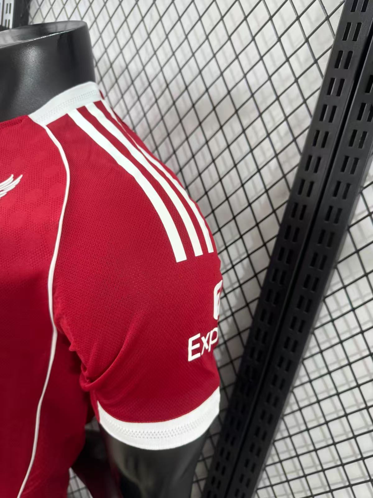 Liverpool 2025/26 Home Jersey (Player Version) - Image 5