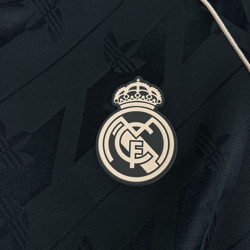 Real Madrid 2024/25 Special Edition Retro Jersey (Fan Version) - Image 2