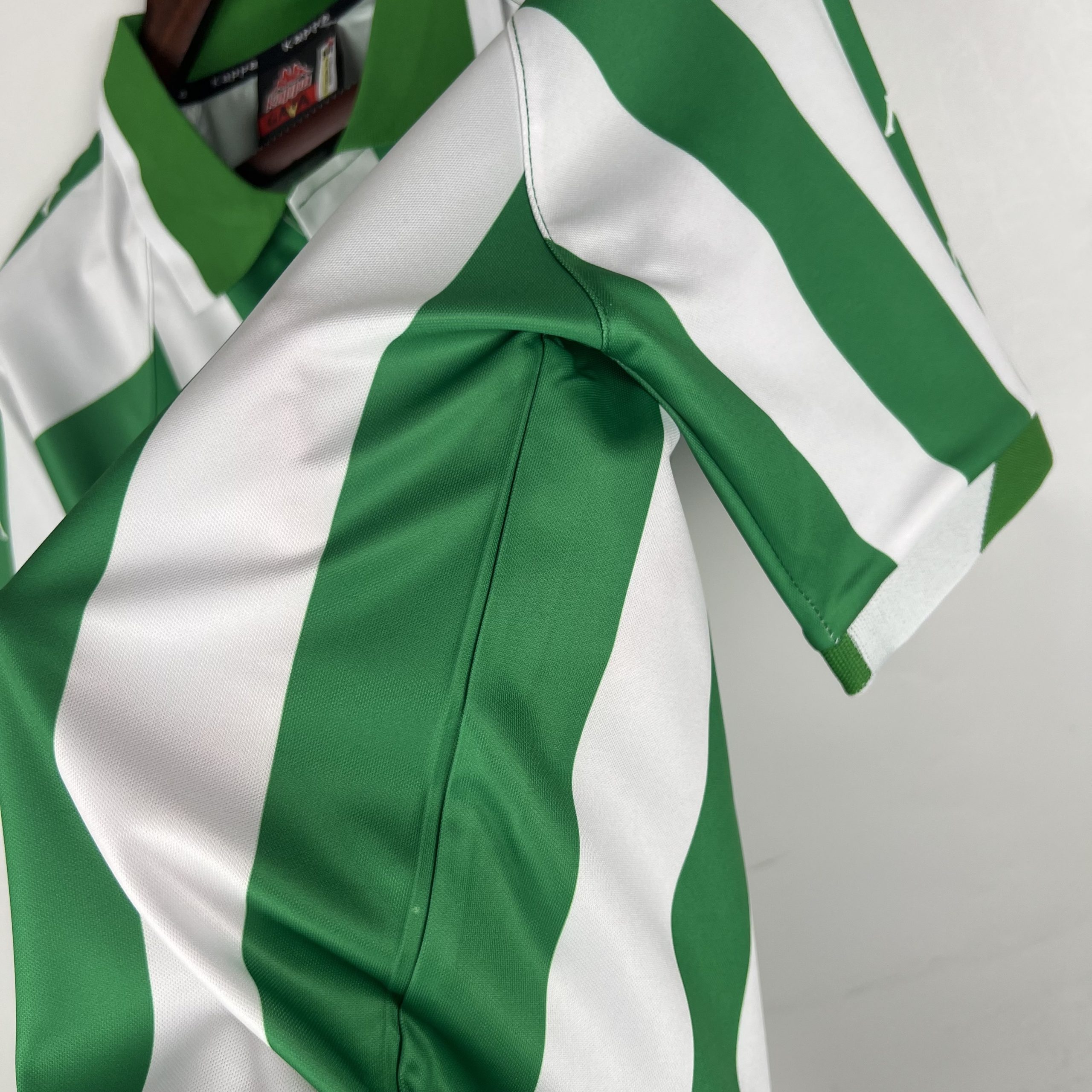 Real Betis 2000/01 Home Retro Jersey - Image 4