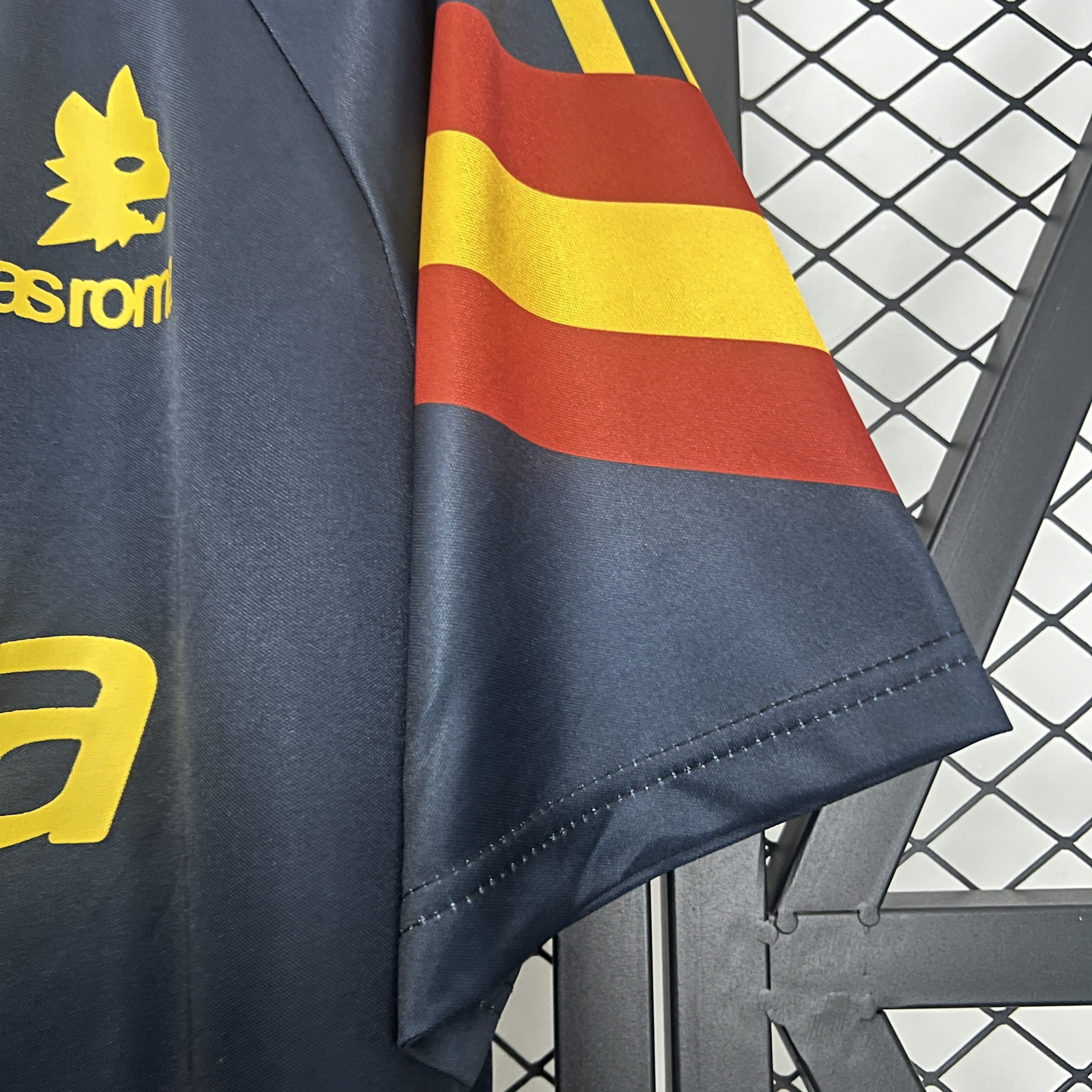 Roma 1991/92 Third Retro Jersey - Image 5