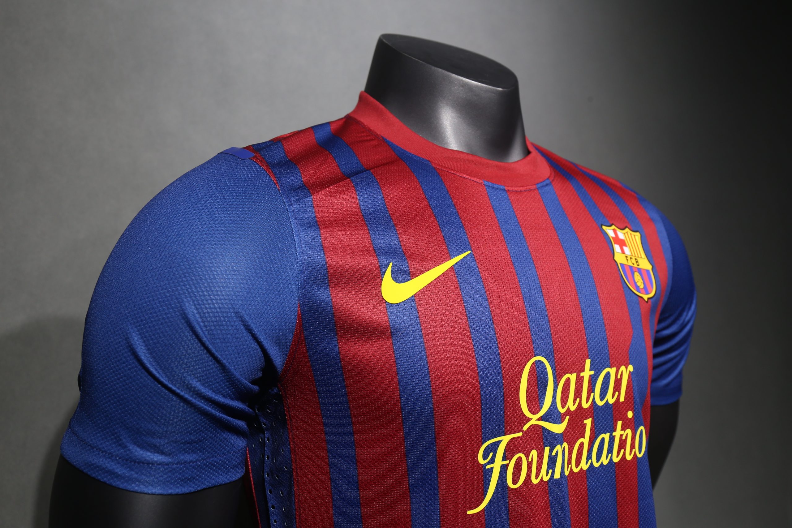 Barcelona 2011/12 Home Retro Jersey (Player Version) - Image 3