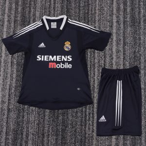 Real Madrid 2004/05 Away Kids Kit