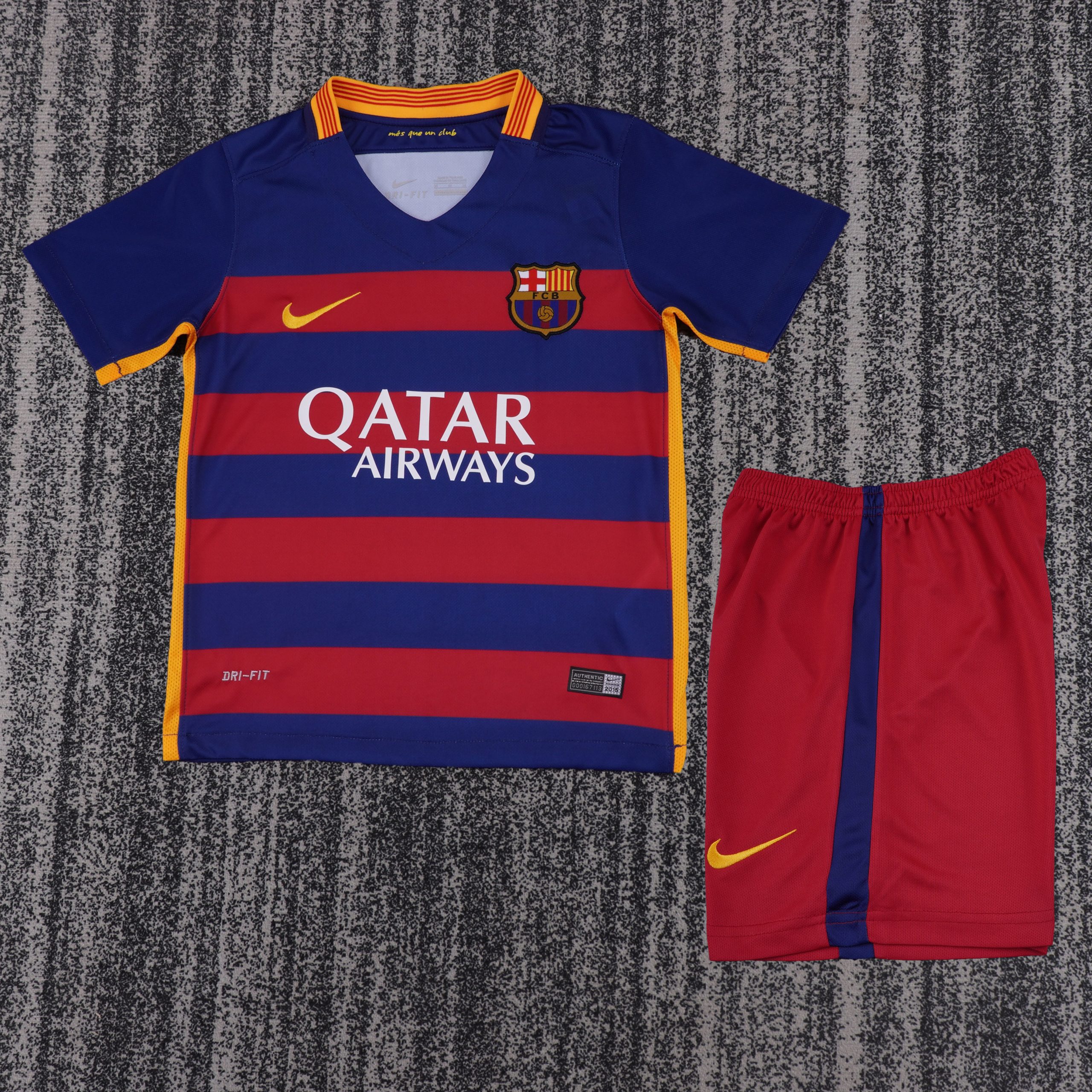 Barcelona 2015/16 Home Kids Kit
