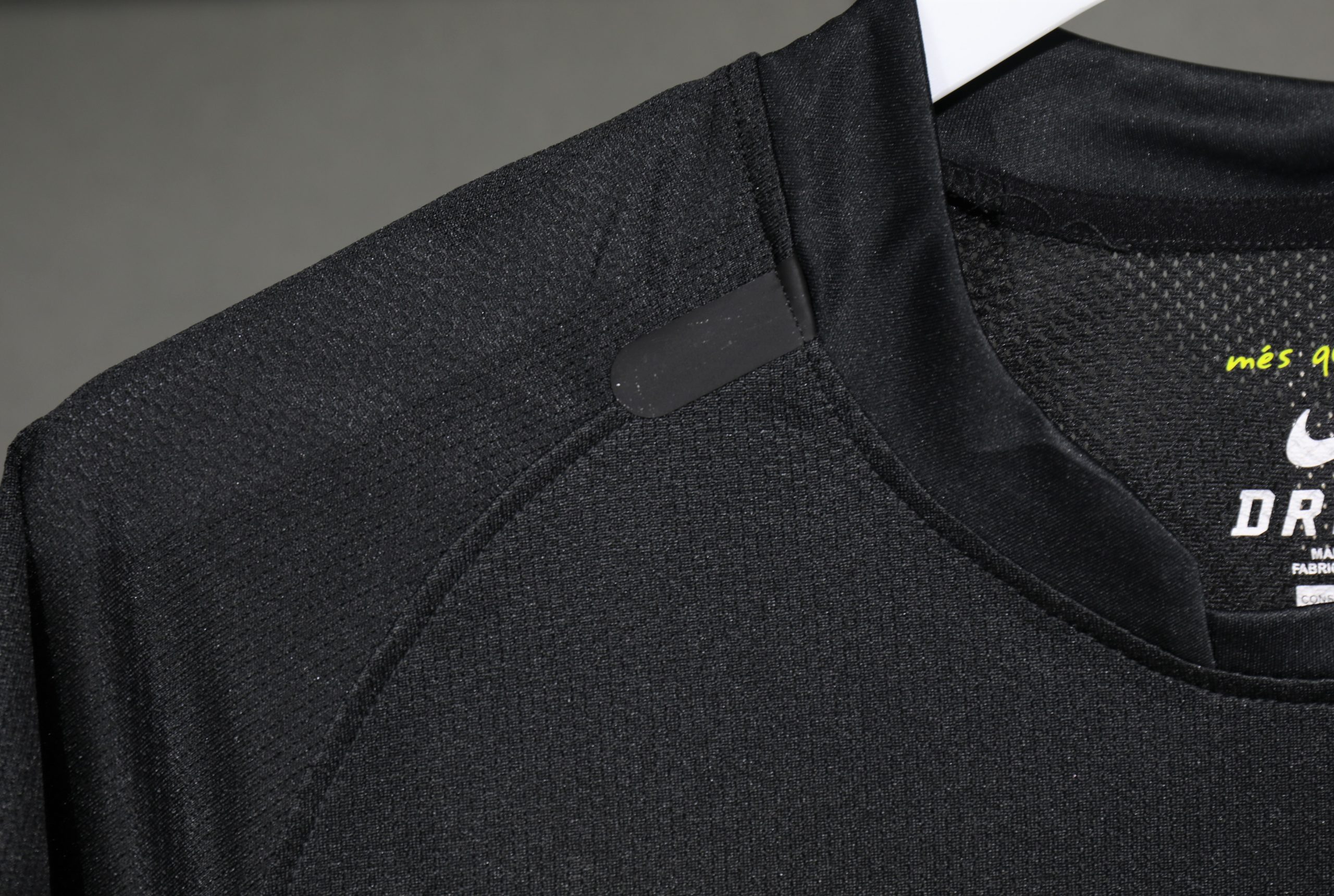 Barcelona 2011/12 Away Retro Jersey (Player Version) - Image 5