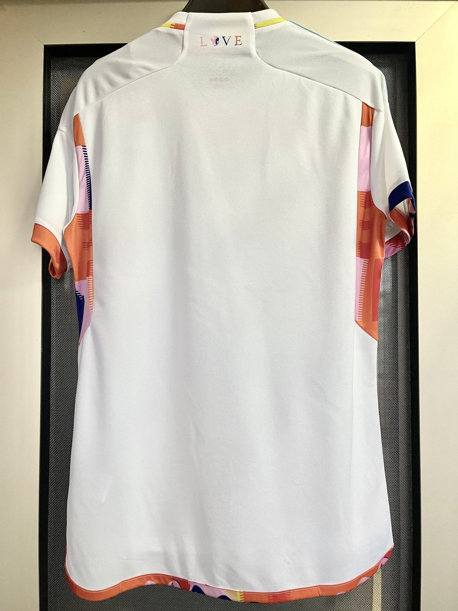 Belgium 2022 World Cup Away Retro Jersey (Fan Version) - Image 4