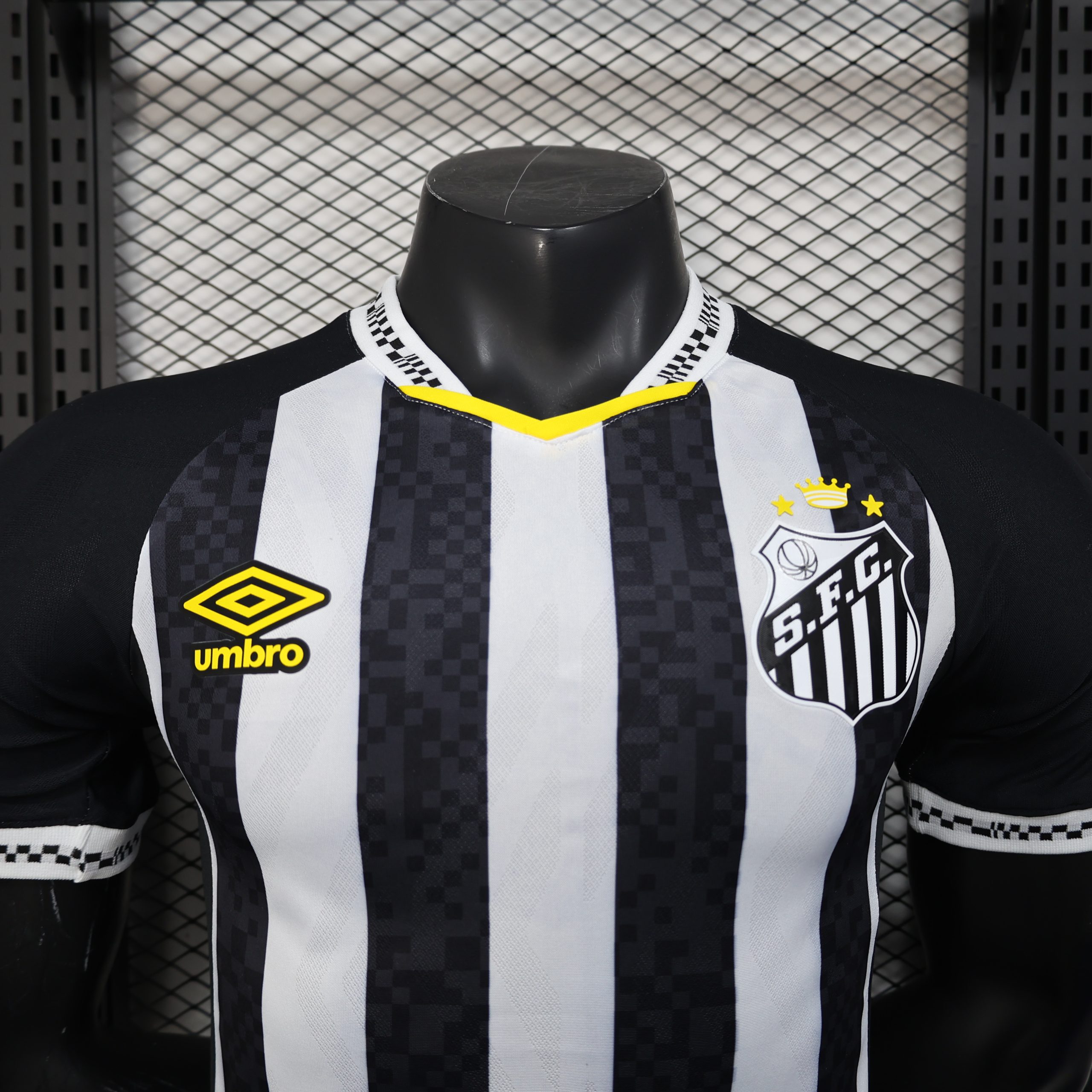 Santos FC 2025/26 Away Jersey (Player Version) - Image 4
