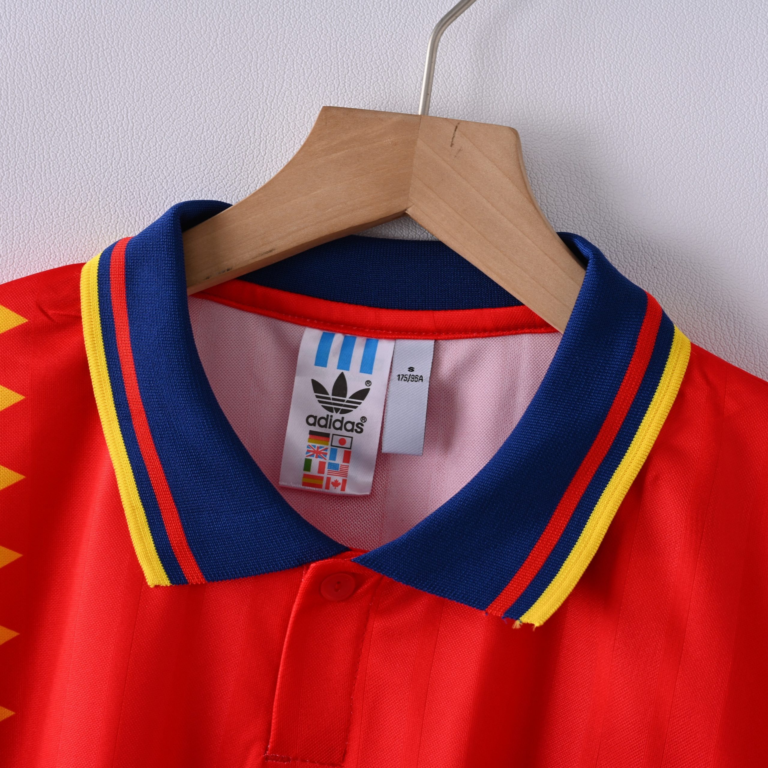 Spain 1994 World Cup Home Retro Jersey - Image 4