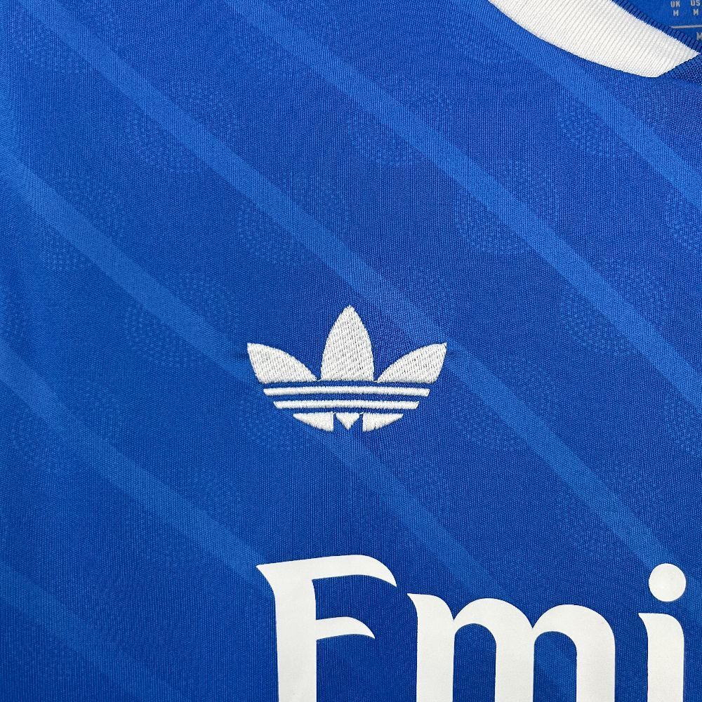Real Madrid 2025/26 Third Jersey (Fan Version, Long Sleeve) - Image 3