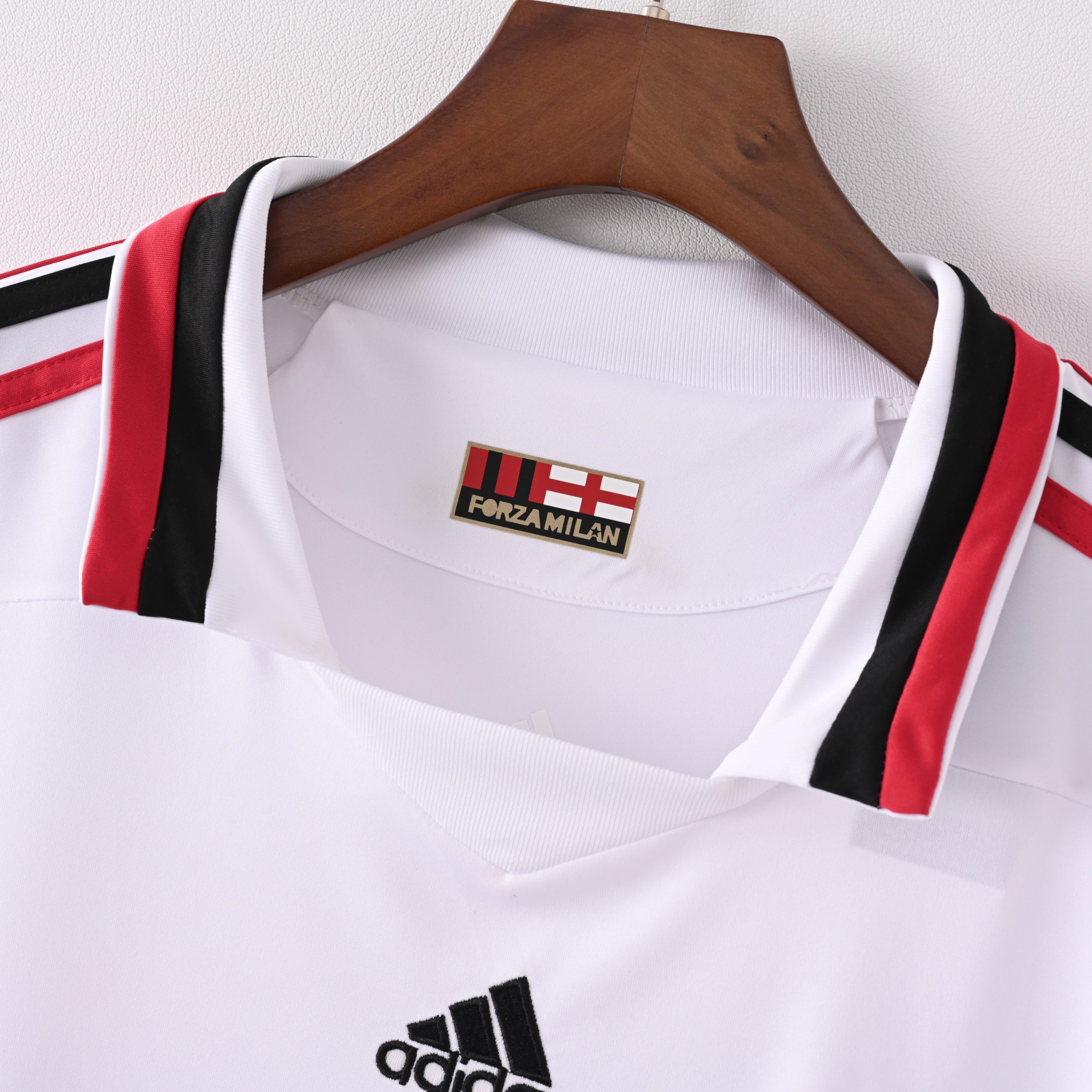AC Milan 2009/10 Away Retro Jersey - Image 4