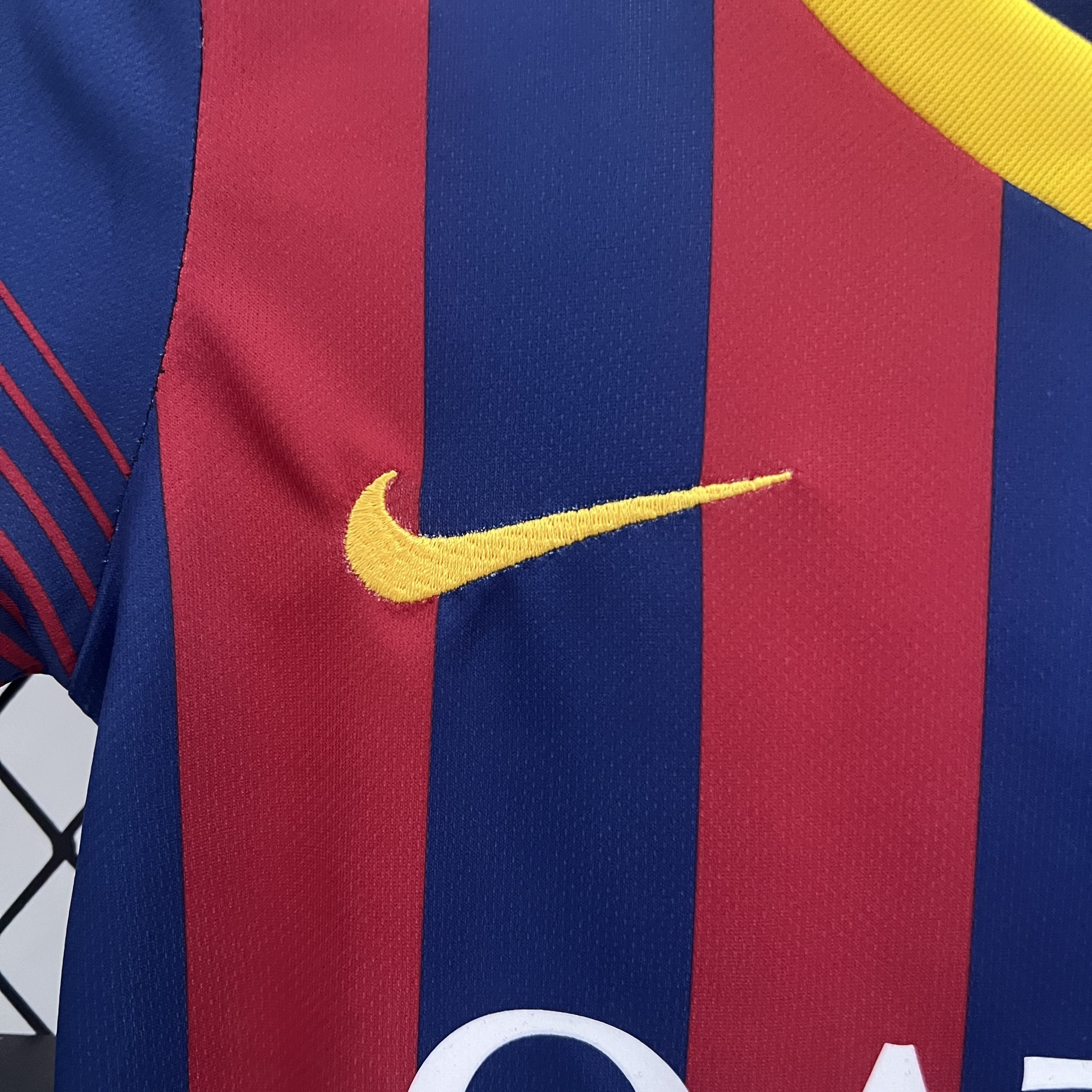 Barcelona 2013/14 Home Kids Kit - Image 4