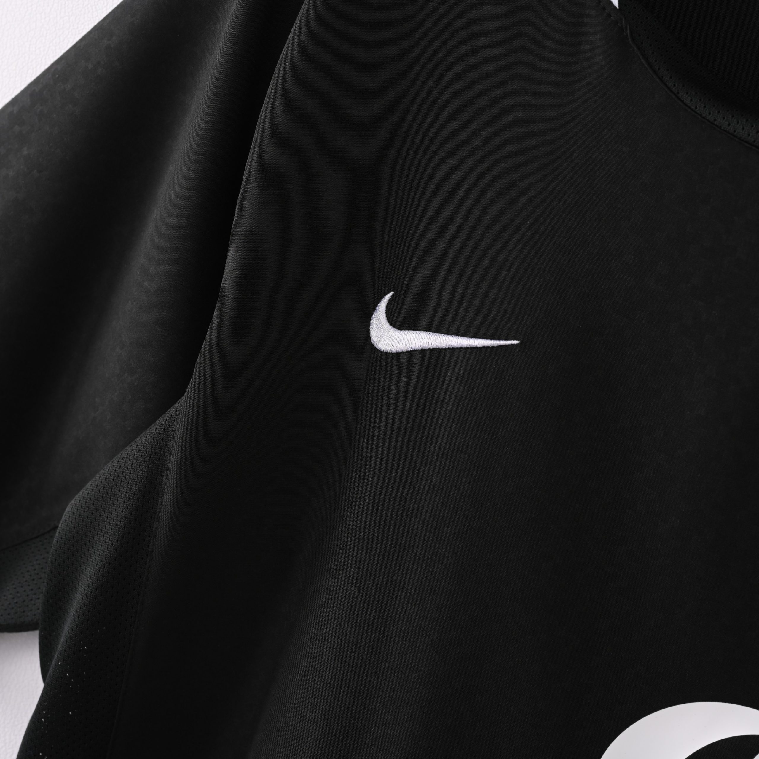 Manchester United 2003/04 Away Retro Jersey - Image 2