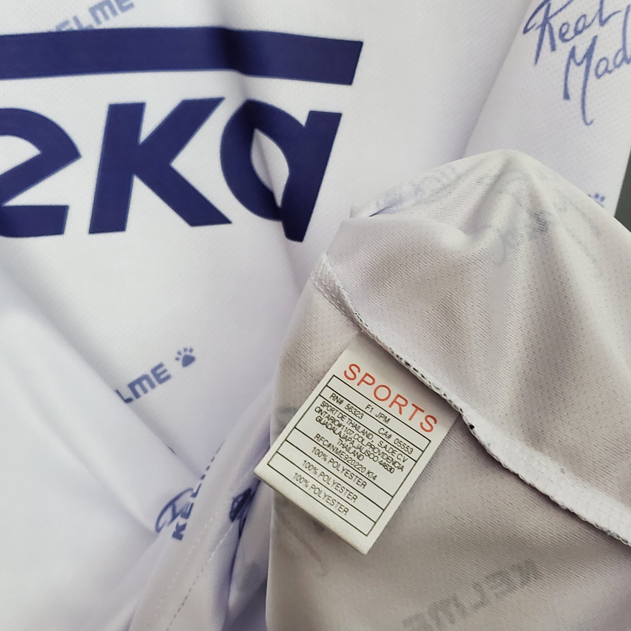Real Madrid 1994/96 Home Retro Jersey - Image 5