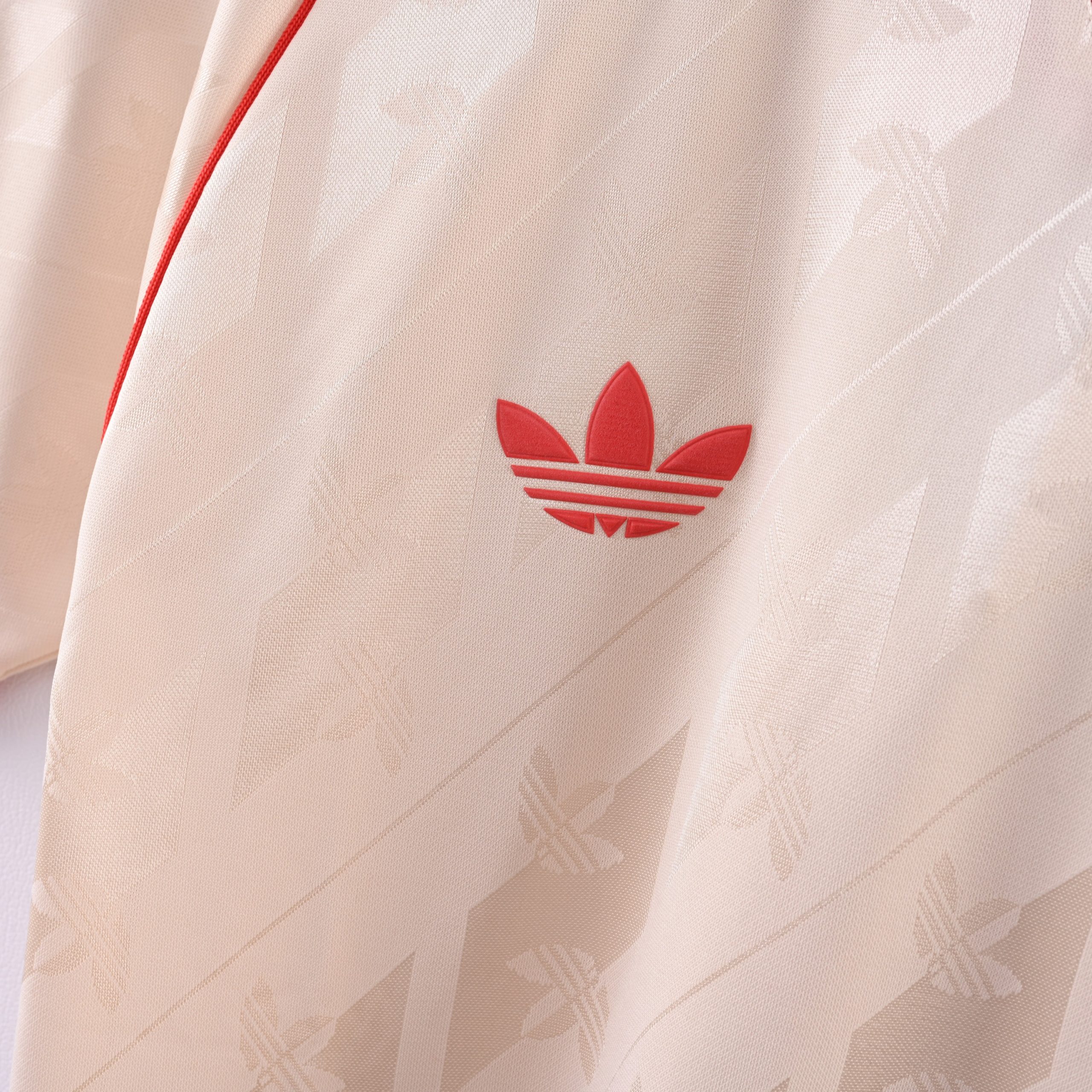 Bayern Munich 2024/25 Retro Jersey (Fan Version) - Image 2