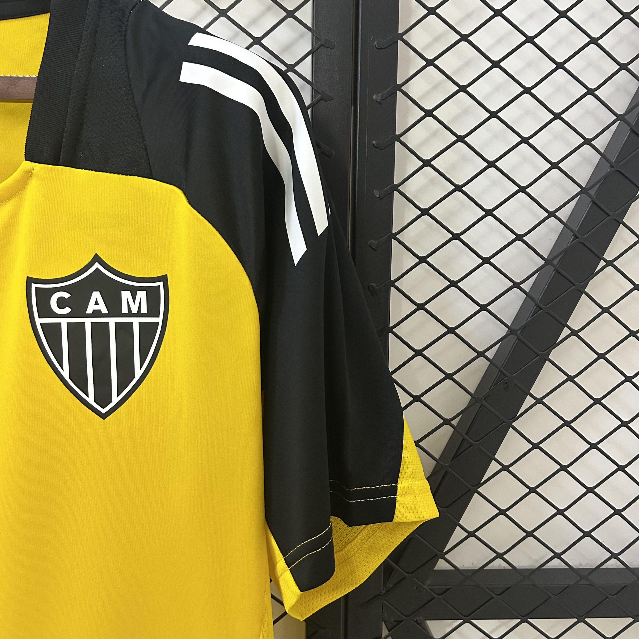 2025/26 Atlético Mineiro Yellow Training Jersey Fan Version - Image 5