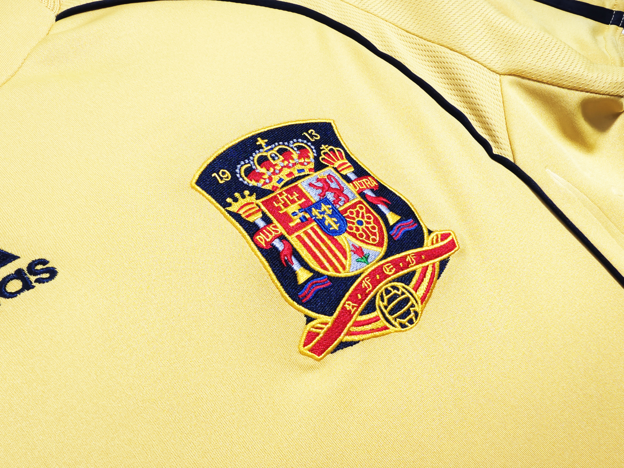 Spain 2008 Euro Away Retro Jersey (Fan Version) - Image 4