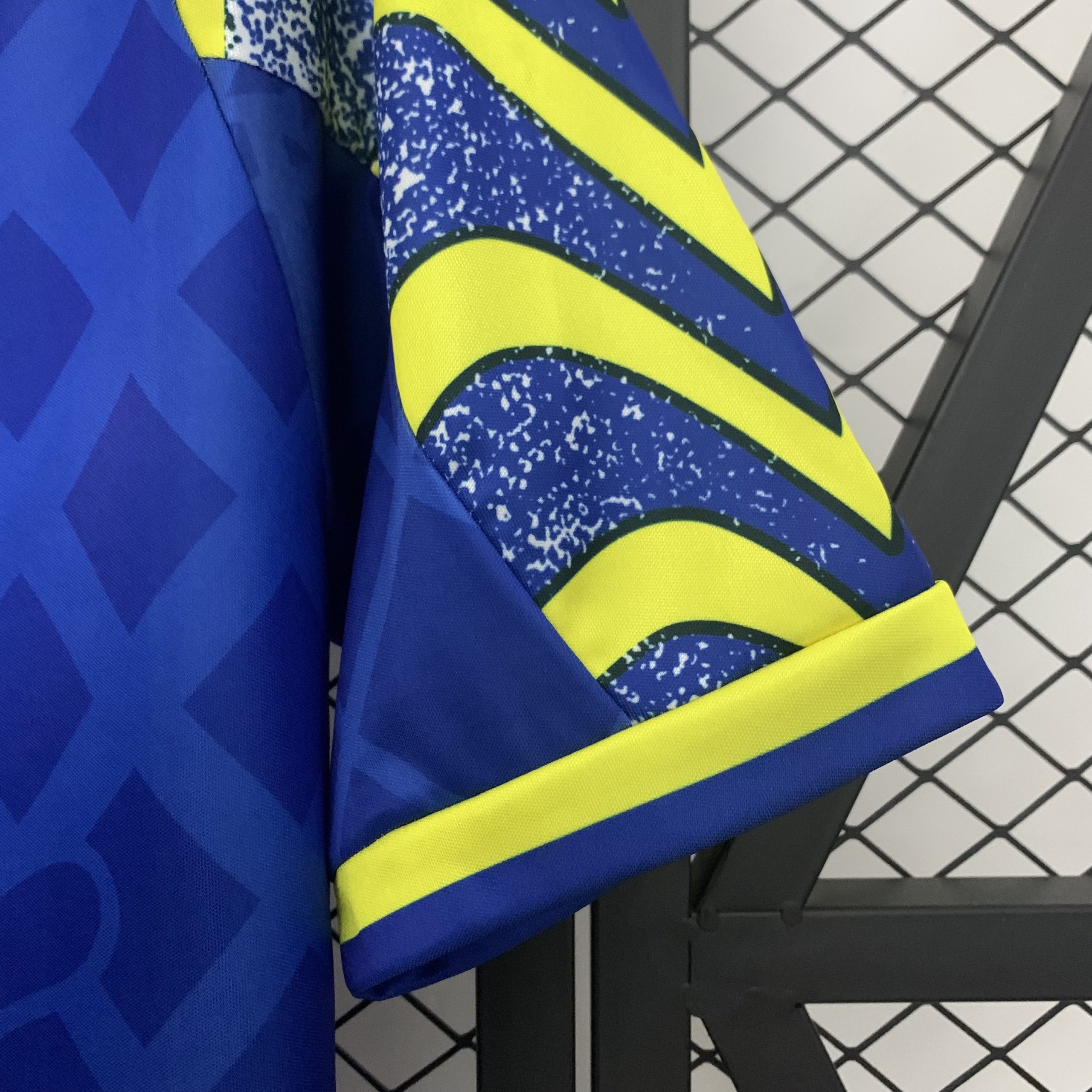 1996/97 Parma Calcio Away Retro Jersey Fan Version - Image 5