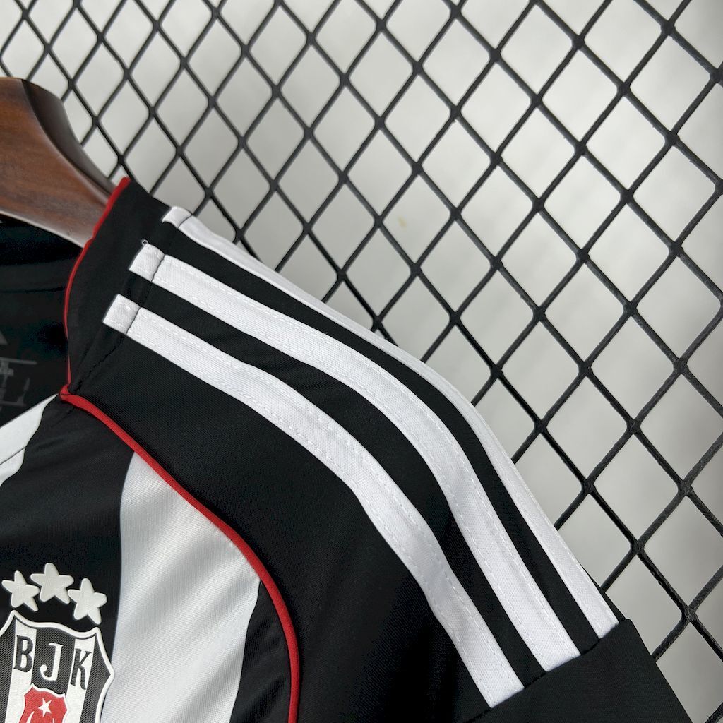 Besiktas 2025/26 Away Jersey (Fan Version) - Image 5