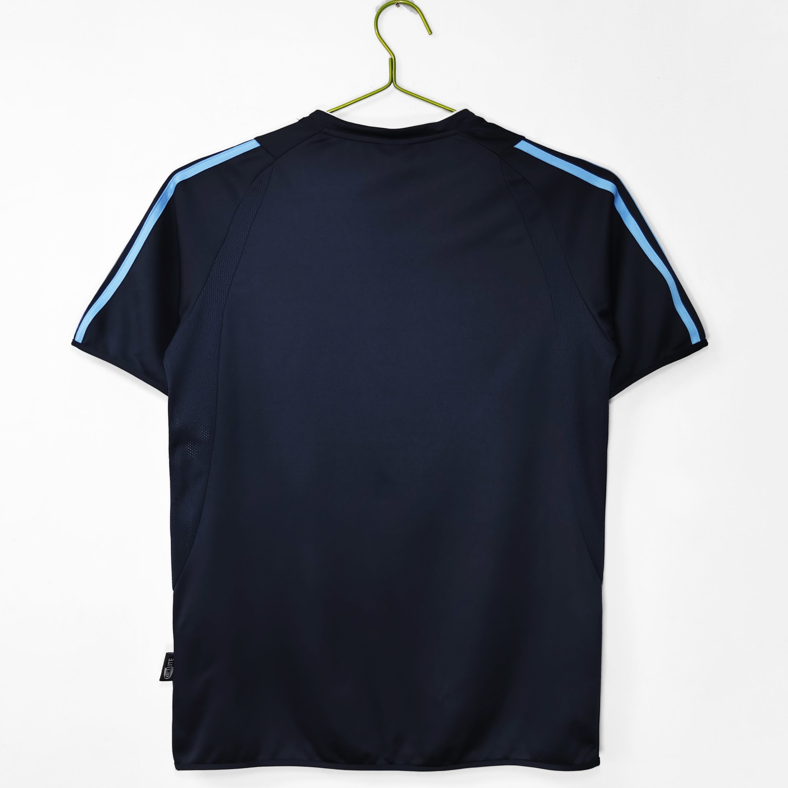 Real Madrid 2003/04 Away Retro Jersey (Fan Version) - Image 2