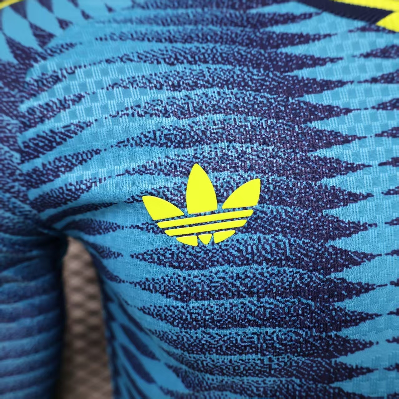 Colombia 2026 World Cup Away Jersey (Player Version, Long Sleeve) - Image 4