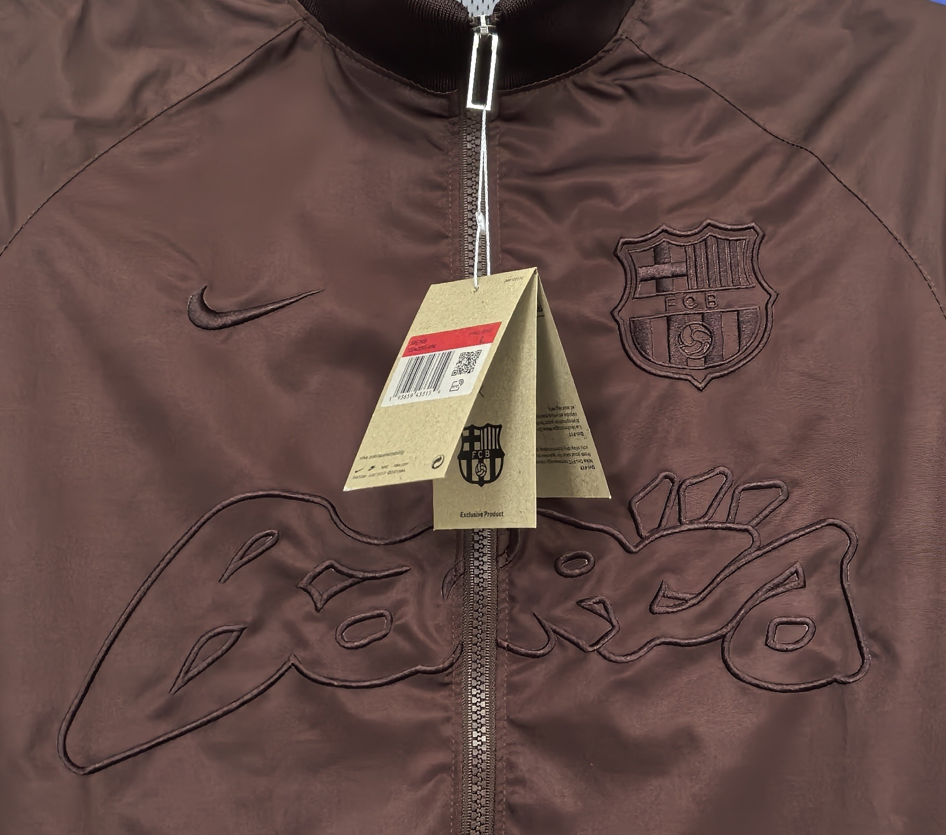 Barcelona 2024/25 Retro Windbreaker - Image 3