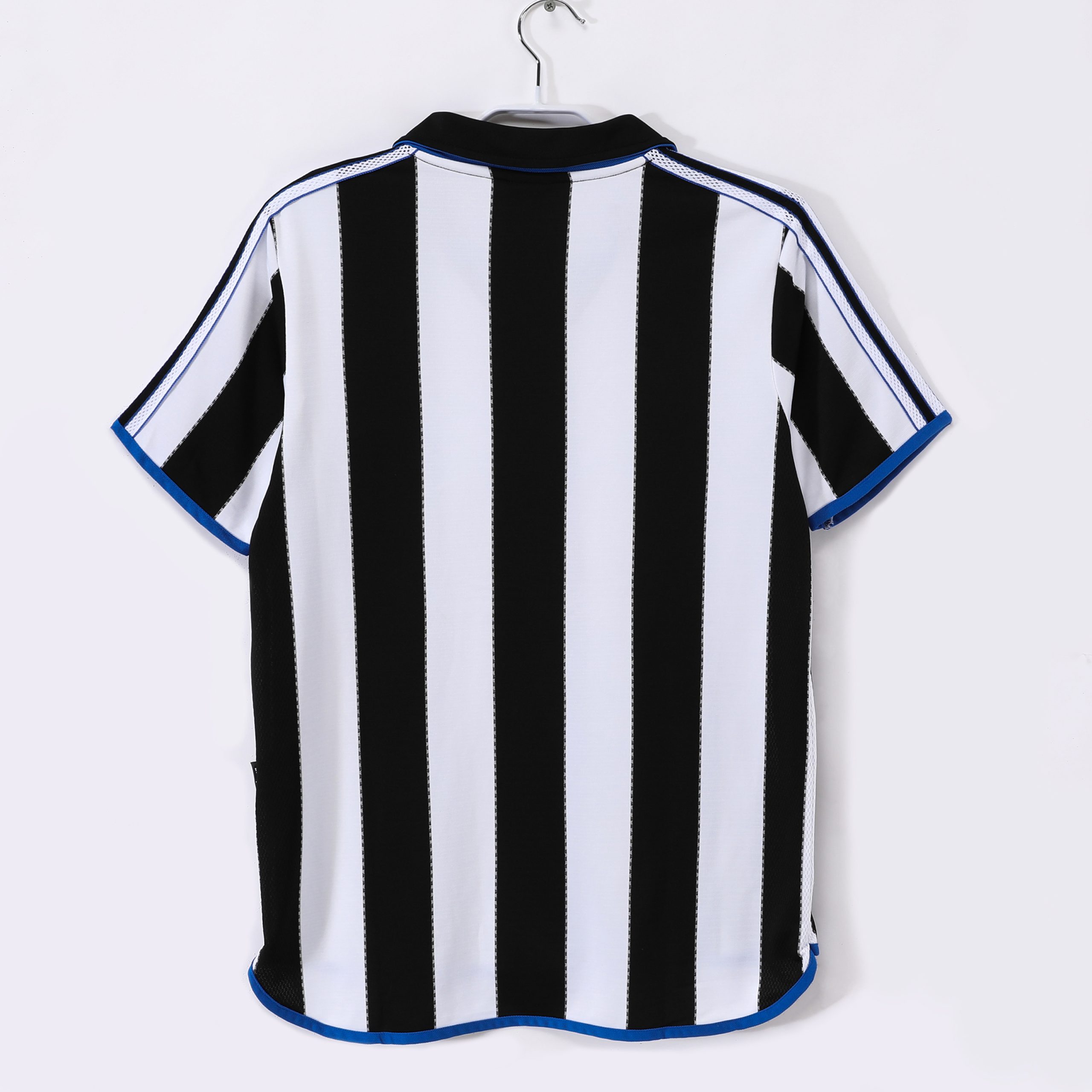 Newcastle United 2000/01 Home Retro Jersey - Image 2