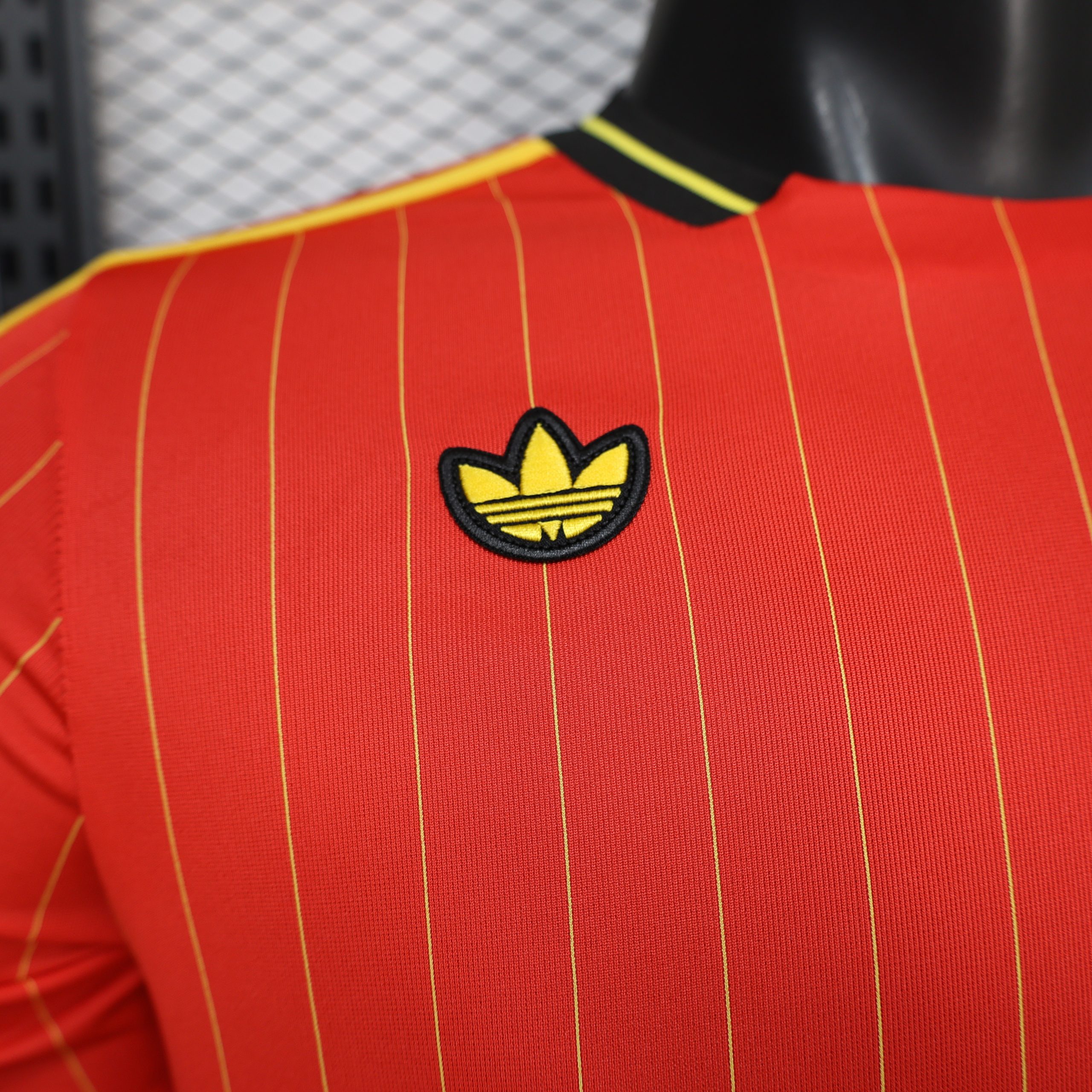 2026/27 Belgium Retro Casual Jersey Player Version - Image 4