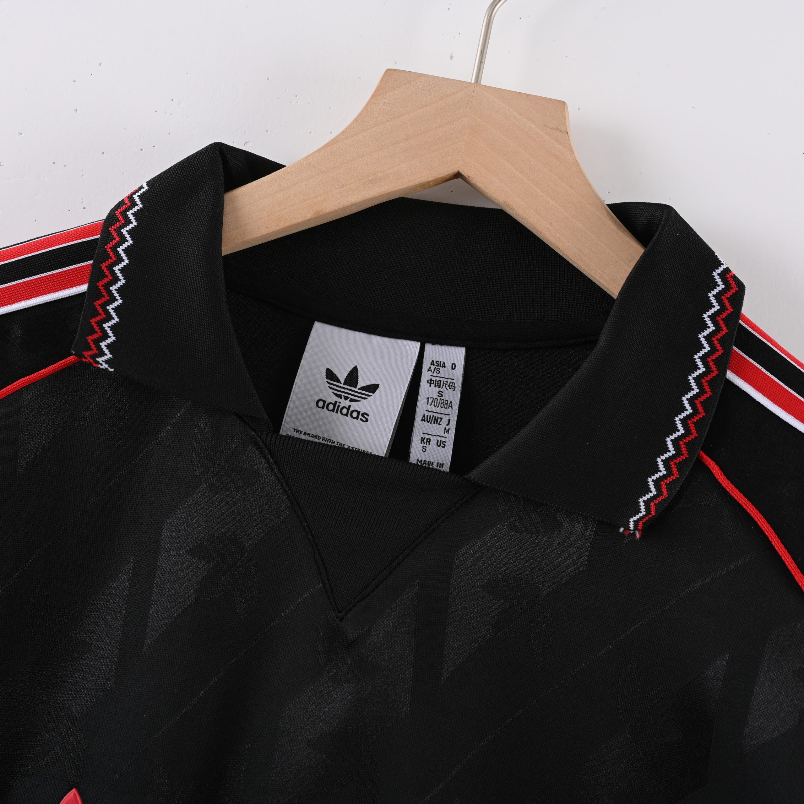 Manchester United 2024/25 Special Edition Retro Jersey (Fan Version, Long Sleeve) - Image 4