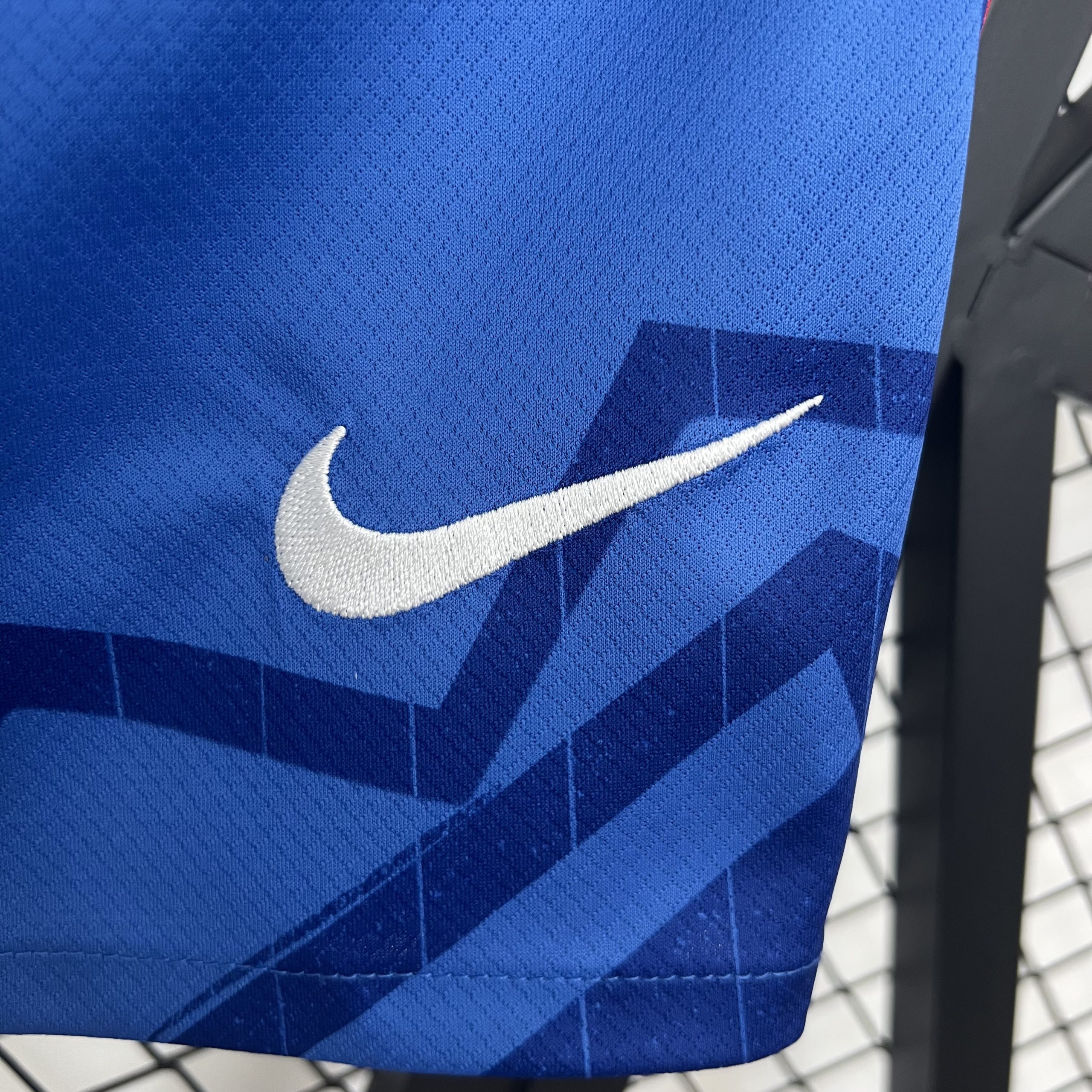 Chelsea 2025/26 Home Shorts - Image 4