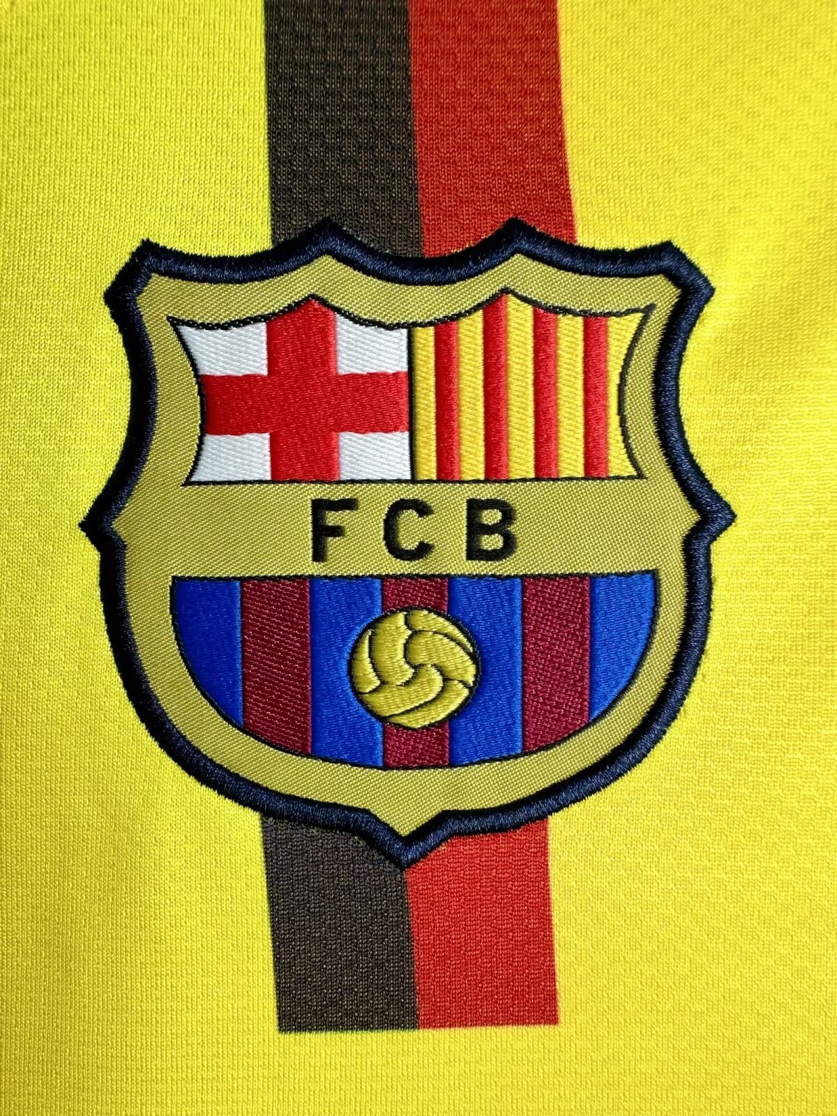 Barcelona 2008/09 Away Retro Jersey (Long Sleeve) - Image 5
