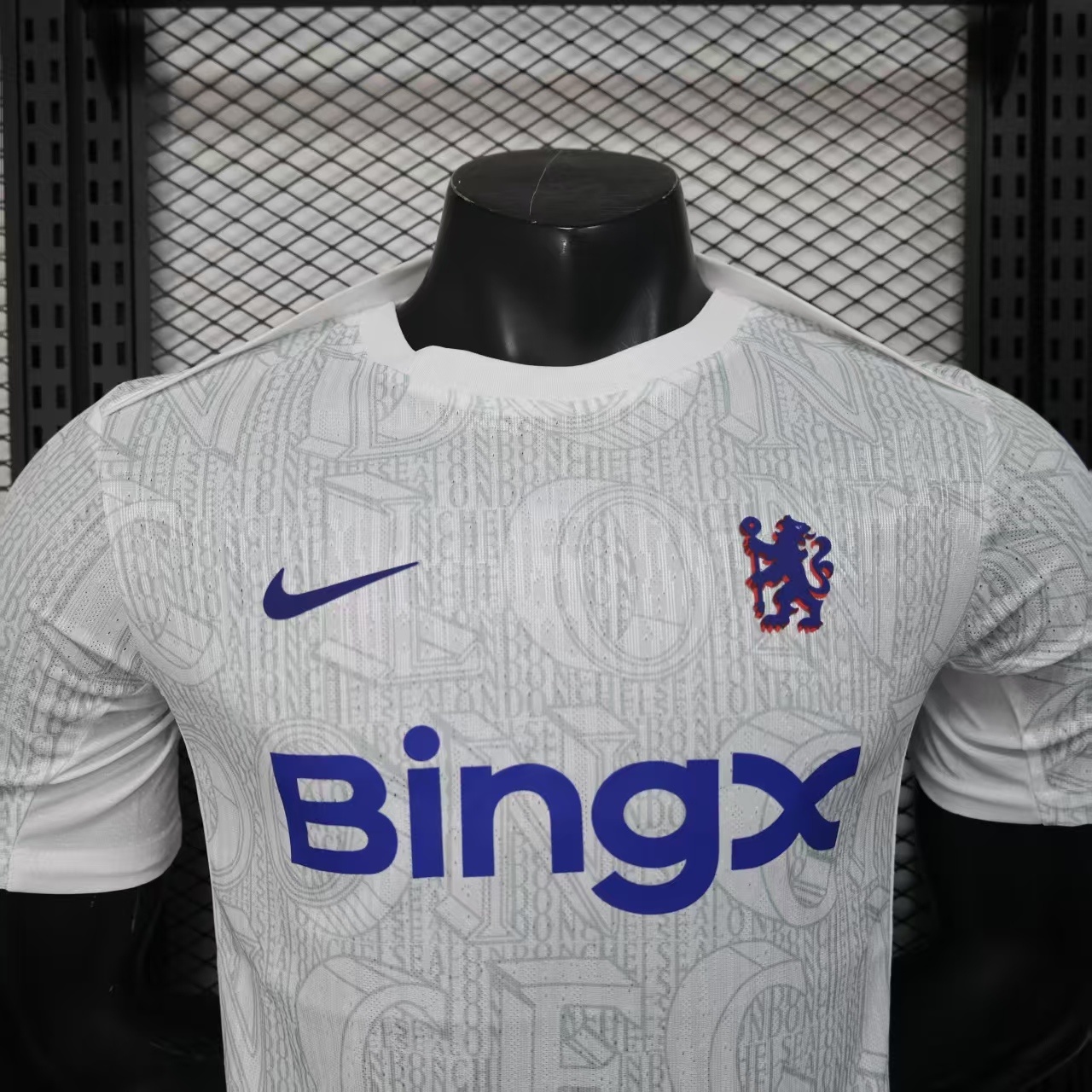 2025/26 Chelsea Pre-Match White Training Jersey Player Version - Image 5