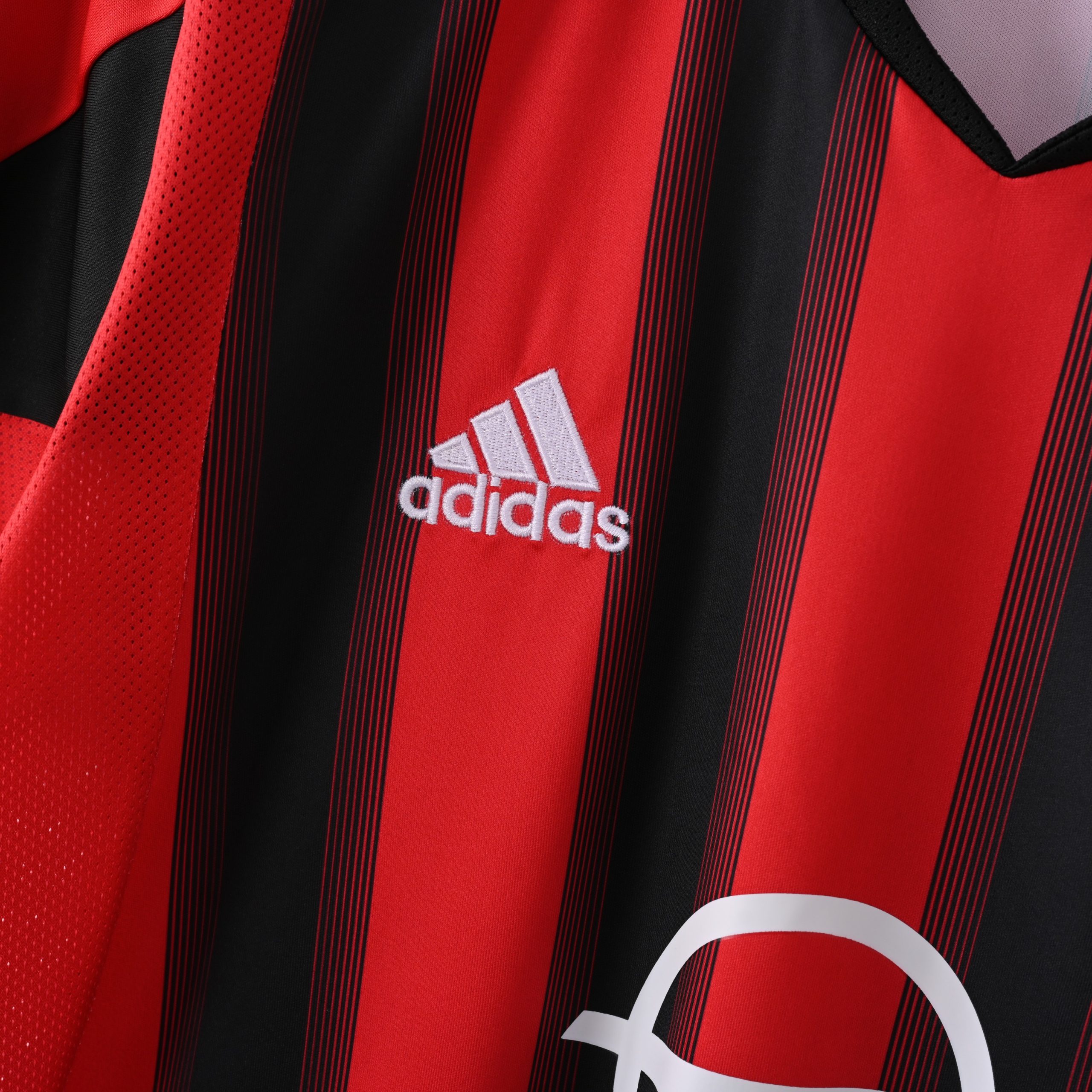 AC Milan 2004/05 Home Retro Jersey - Image 2