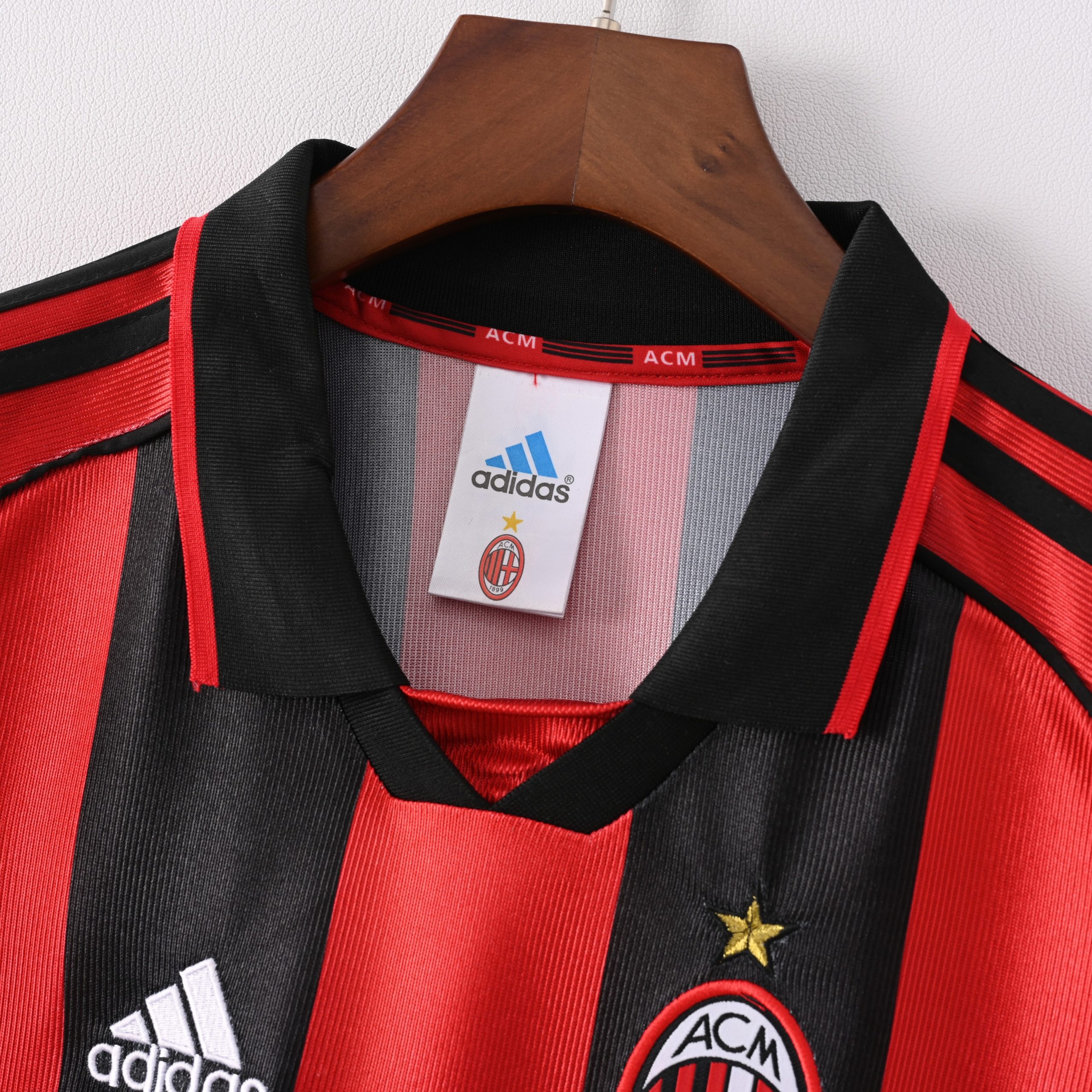 AC Milan 1998/99 Home Retro Jersey - Image 4