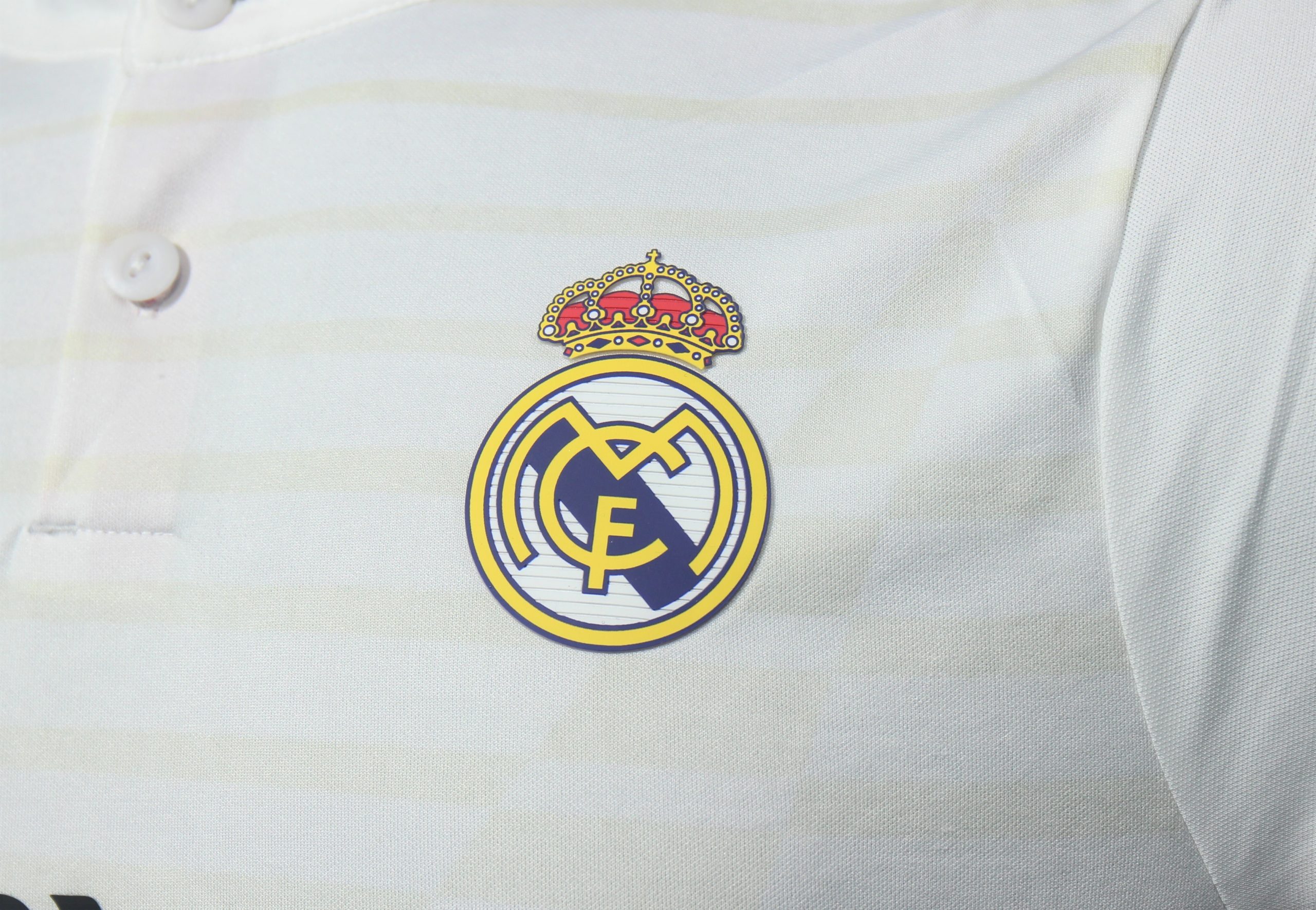 Real Madrid 2014/15 Home Retro Jersey (Player Version) - Image 3