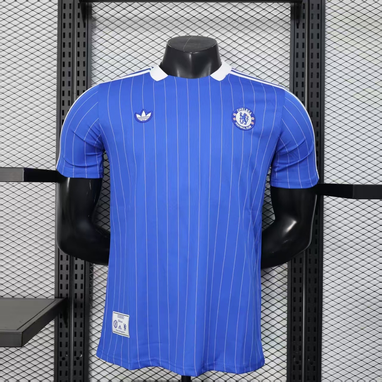 Chelsea 2025/26 Retro Jersey (Player Version)