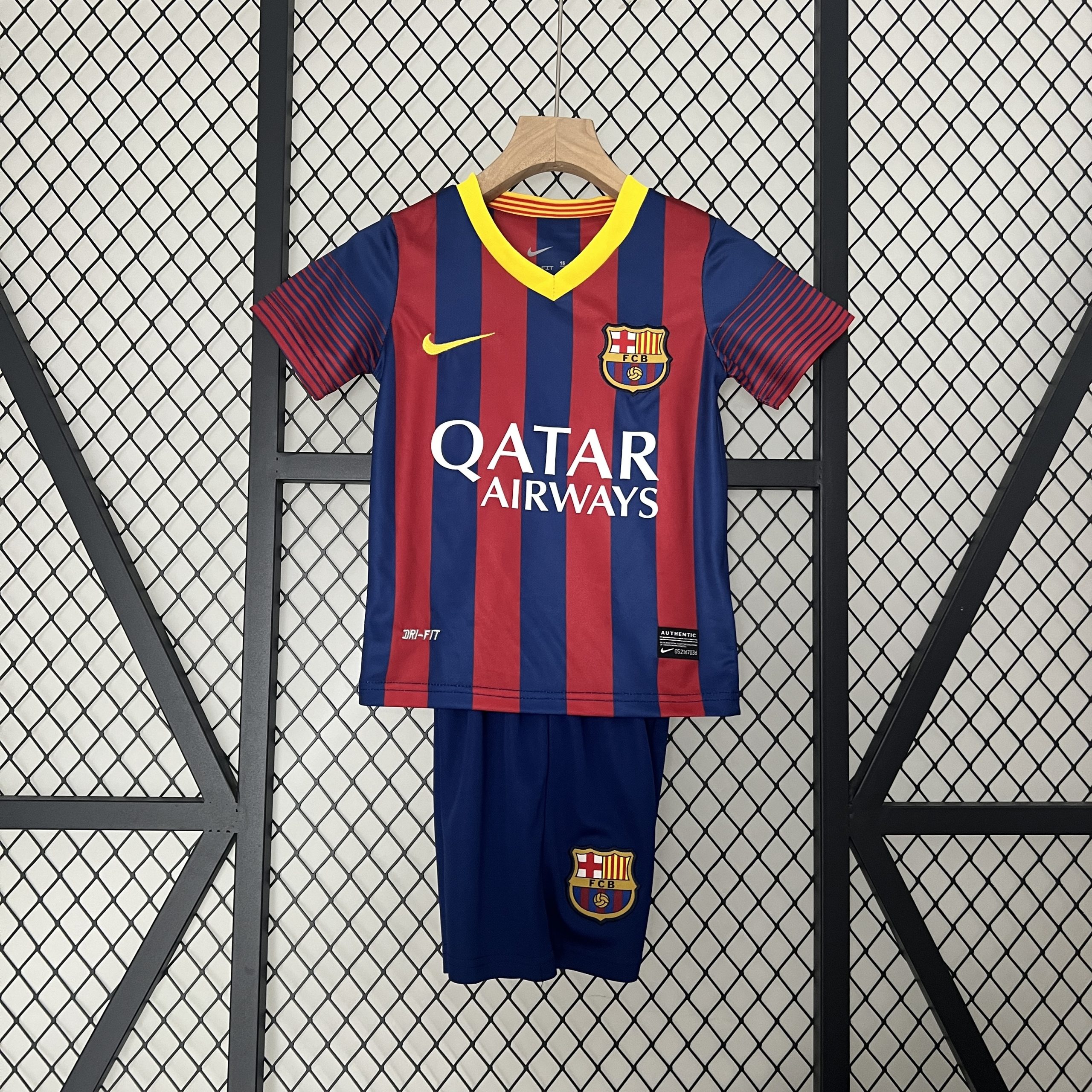 Barcelona 2013/14 Home Kids Kit